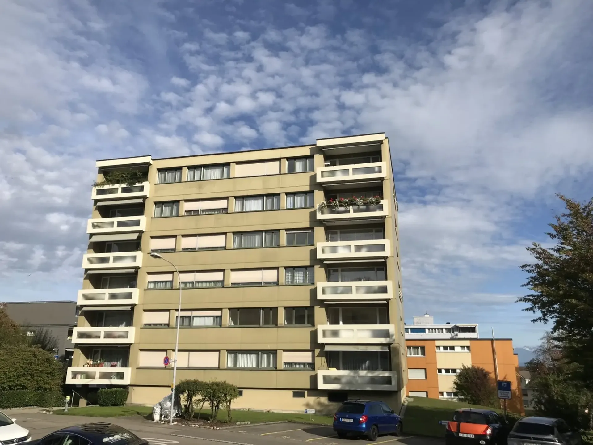 Einstellplätze in Au-Wädenswil zu vermieten