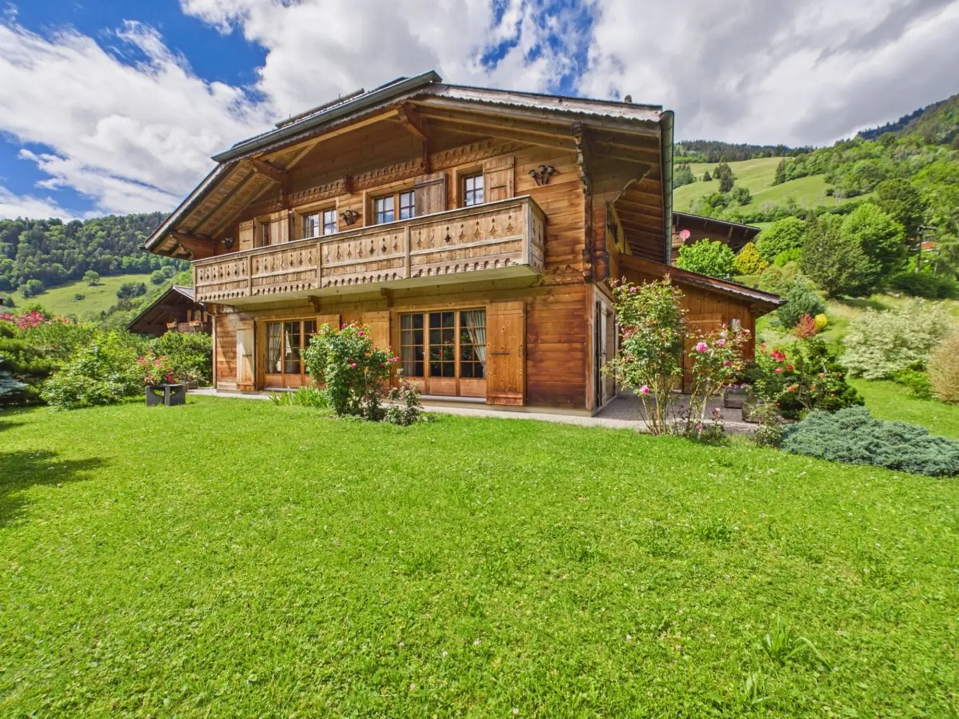 Beautiful chalet for sale in Rossinière