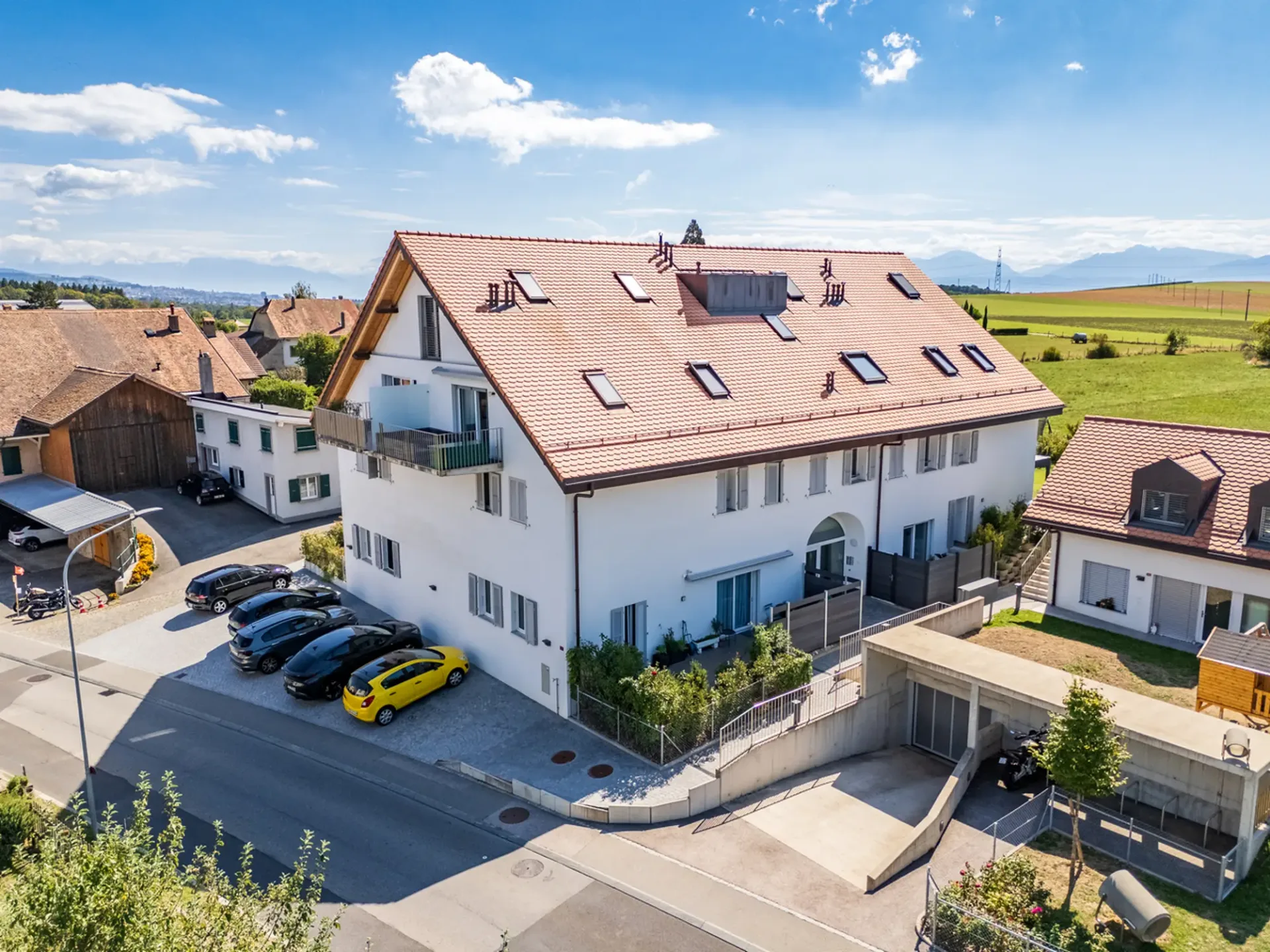 Charmantes 2,5-Zimmer-Wohnung in einer vollständig renovierten Farm