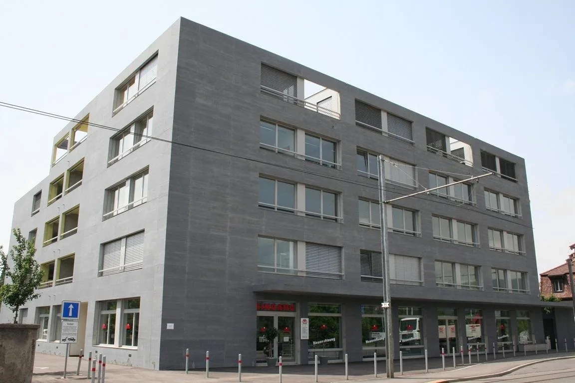 Praxis- oder Bürofläche im Erdgeschoss an zentraler Lage in Aarau