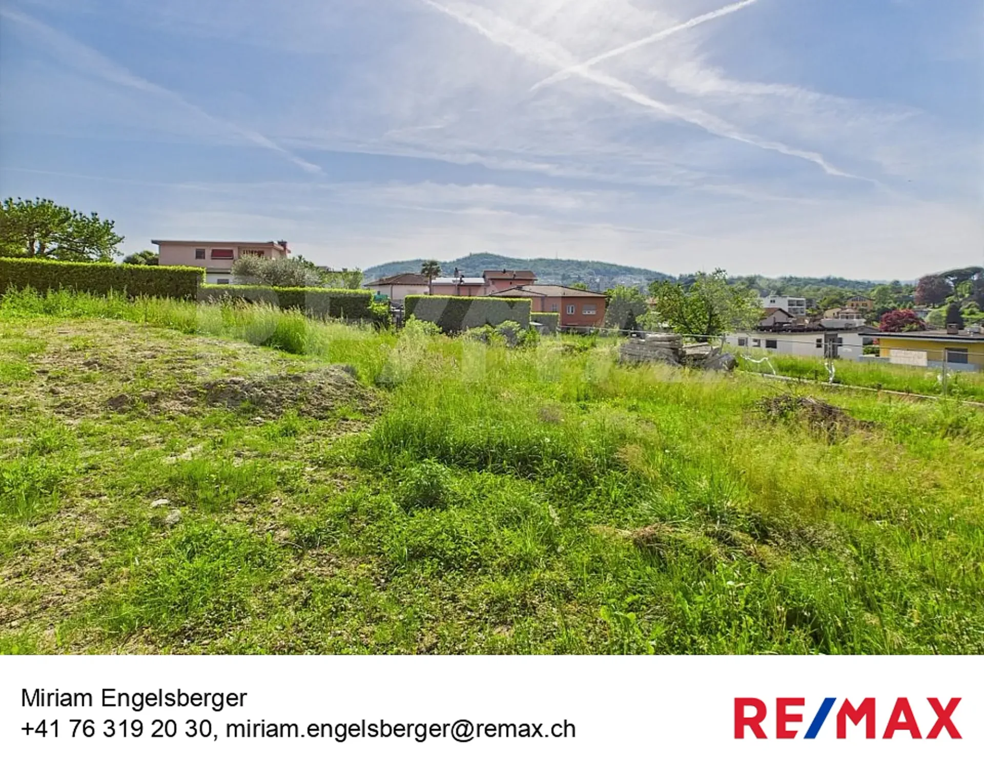 Terreno edificabile con licenza approvata per due villette monofamiliari