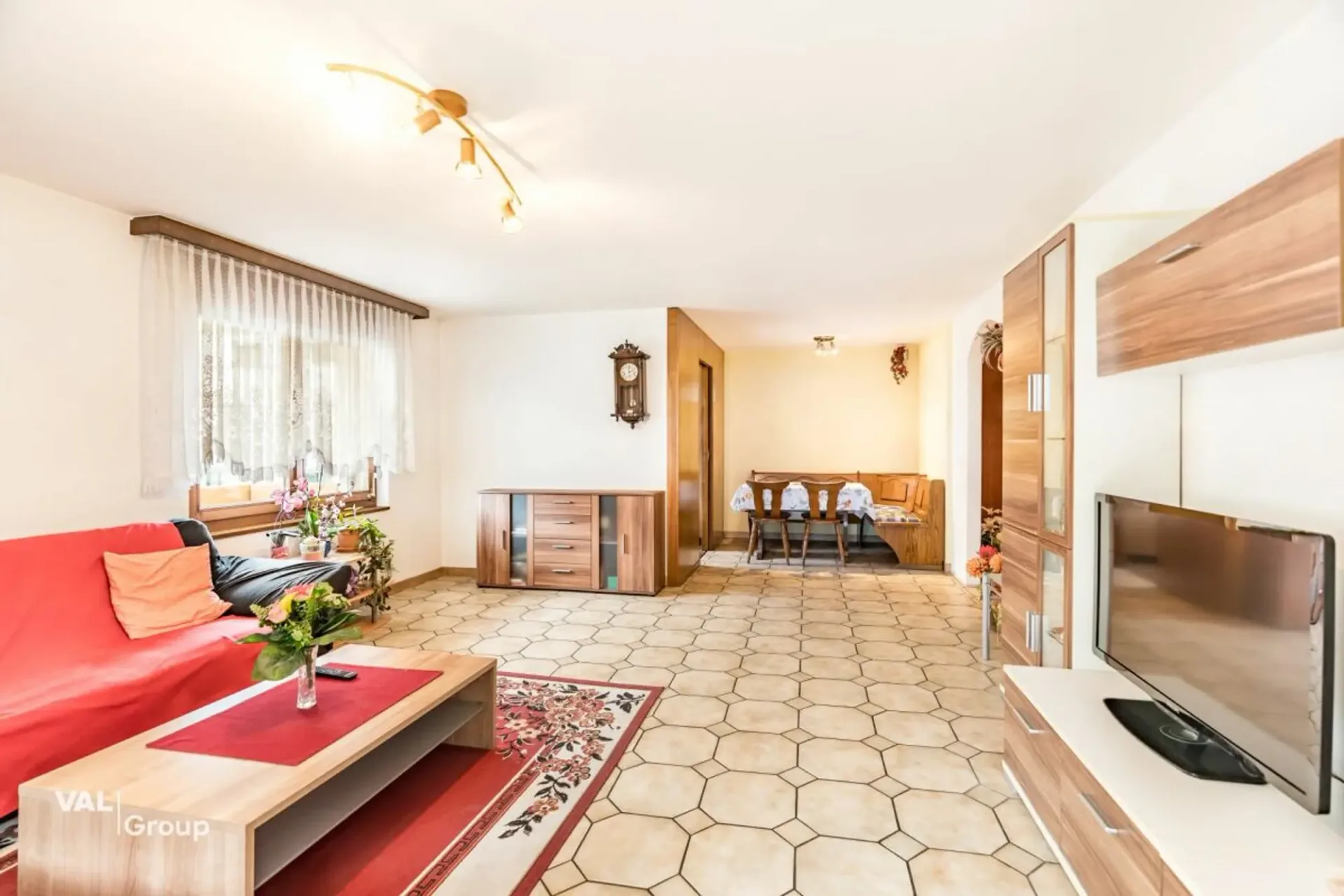 4.5 rooms, balcony, mountain panorama - central in Visp