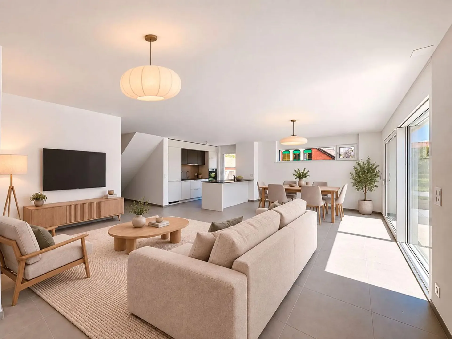 Doppolvilla mit 7 Zimmern und Garten