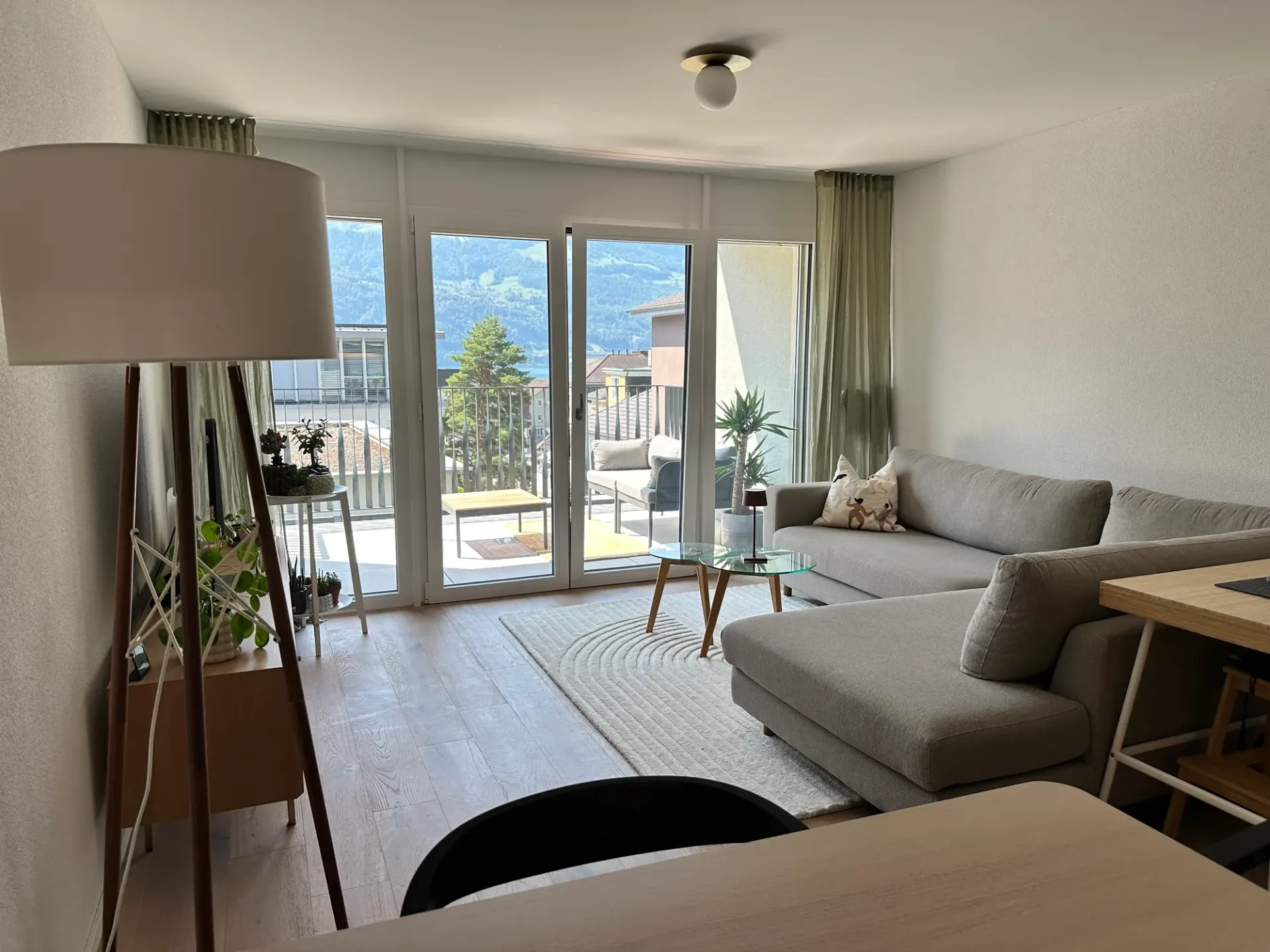 2½ ZI-WOHNUNG IN GERSAU (SZ), MÖBLIERT, TEMPORÄR