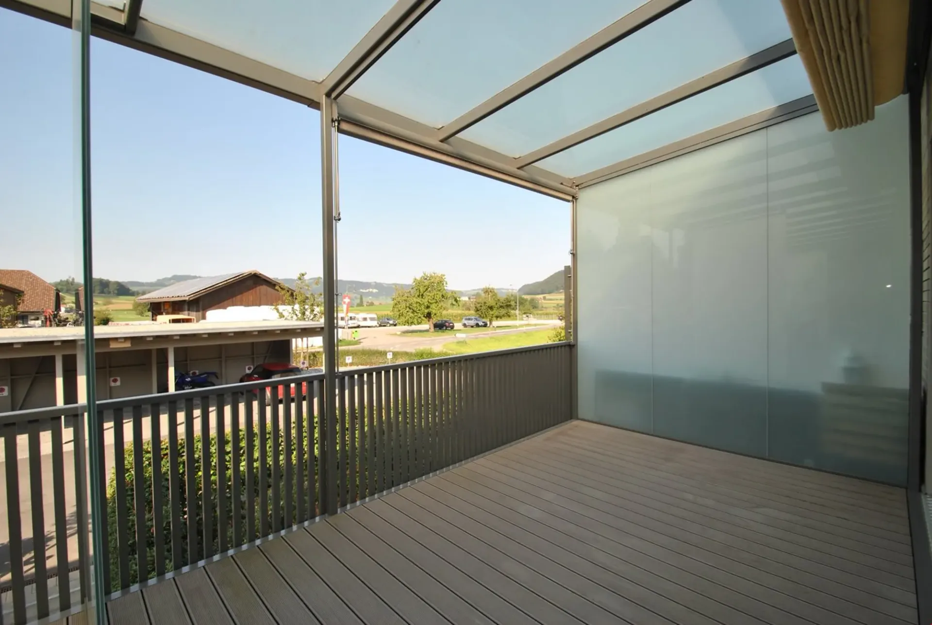 NACHMIETERSUCHE | 3.5-Zimmerwohnung im Grünen - Moderne Bauweise in Holz