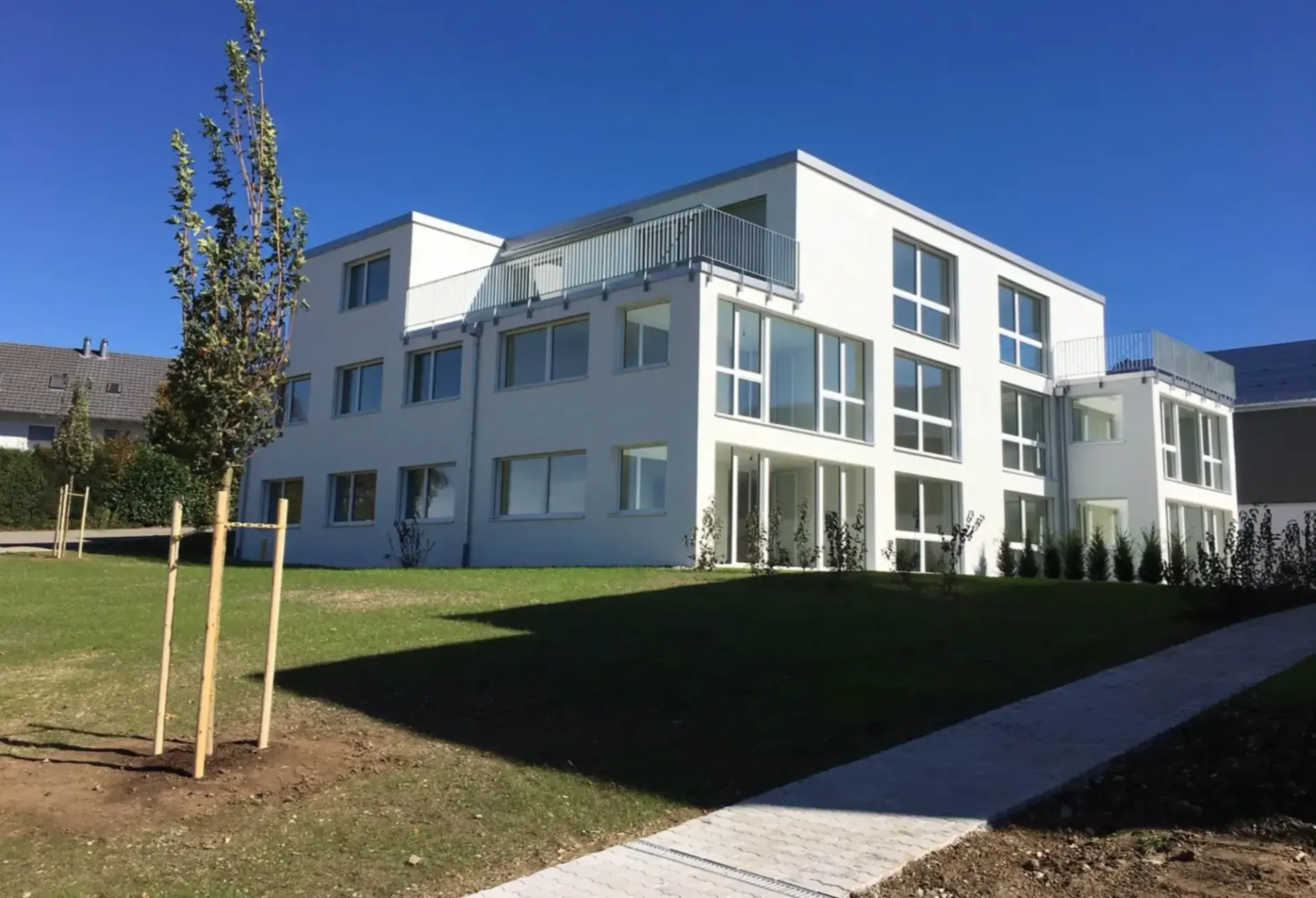 Appartamento mansardato di 5.5 locali con balcone ad Aesch ZH – disponibile da settembre 2026