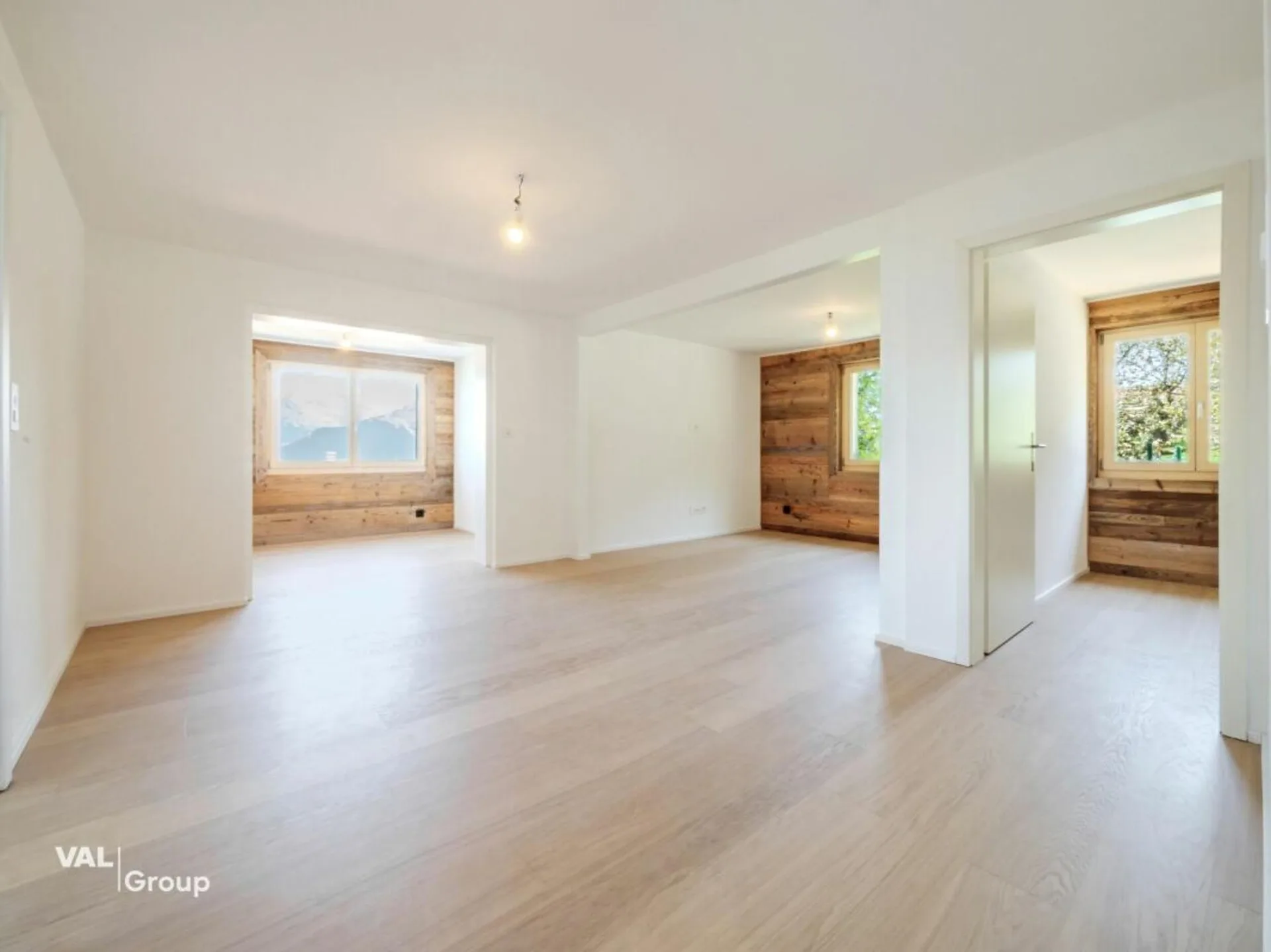 Die Chalet-Atmosphäre neu interpretiert in einer schönen 5-Zimmer-Wohnung