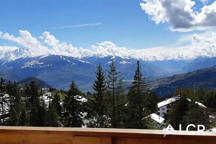 Beautiful 3.5-room apartment in Crans