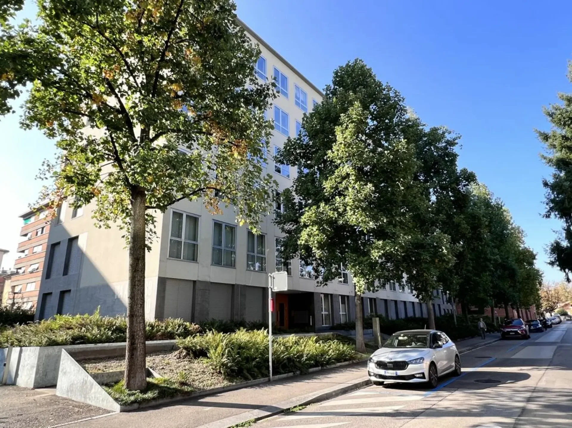 Modernes und helles Büro