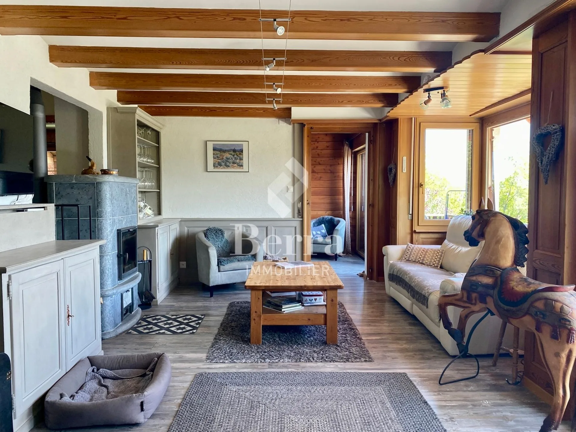 Villa de charme avec vue imprenable et grand terrain à Ravoire, proche de Martigny