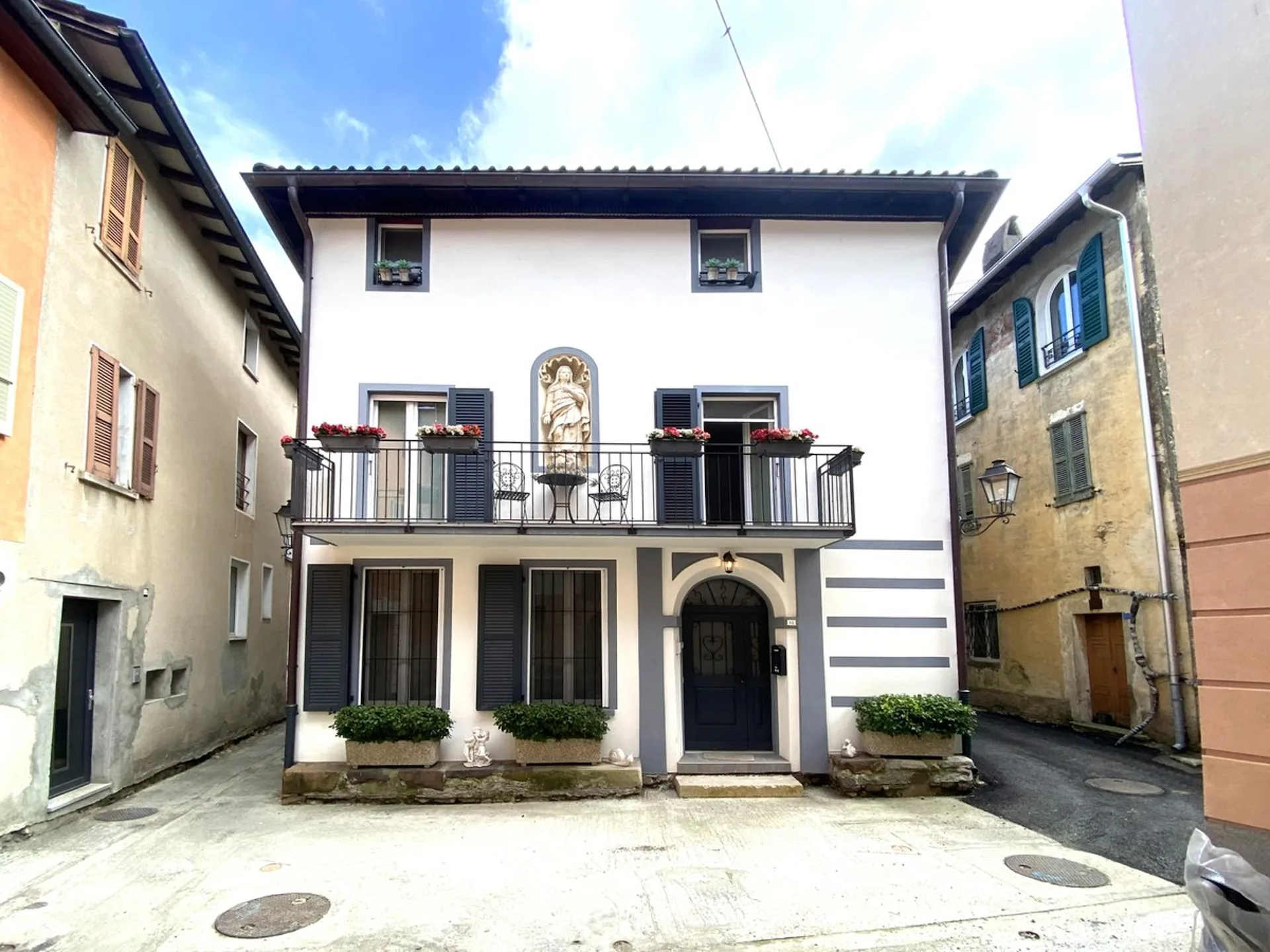 Maison historique merveilleuse 5,5 de charme soigneusement rénovée