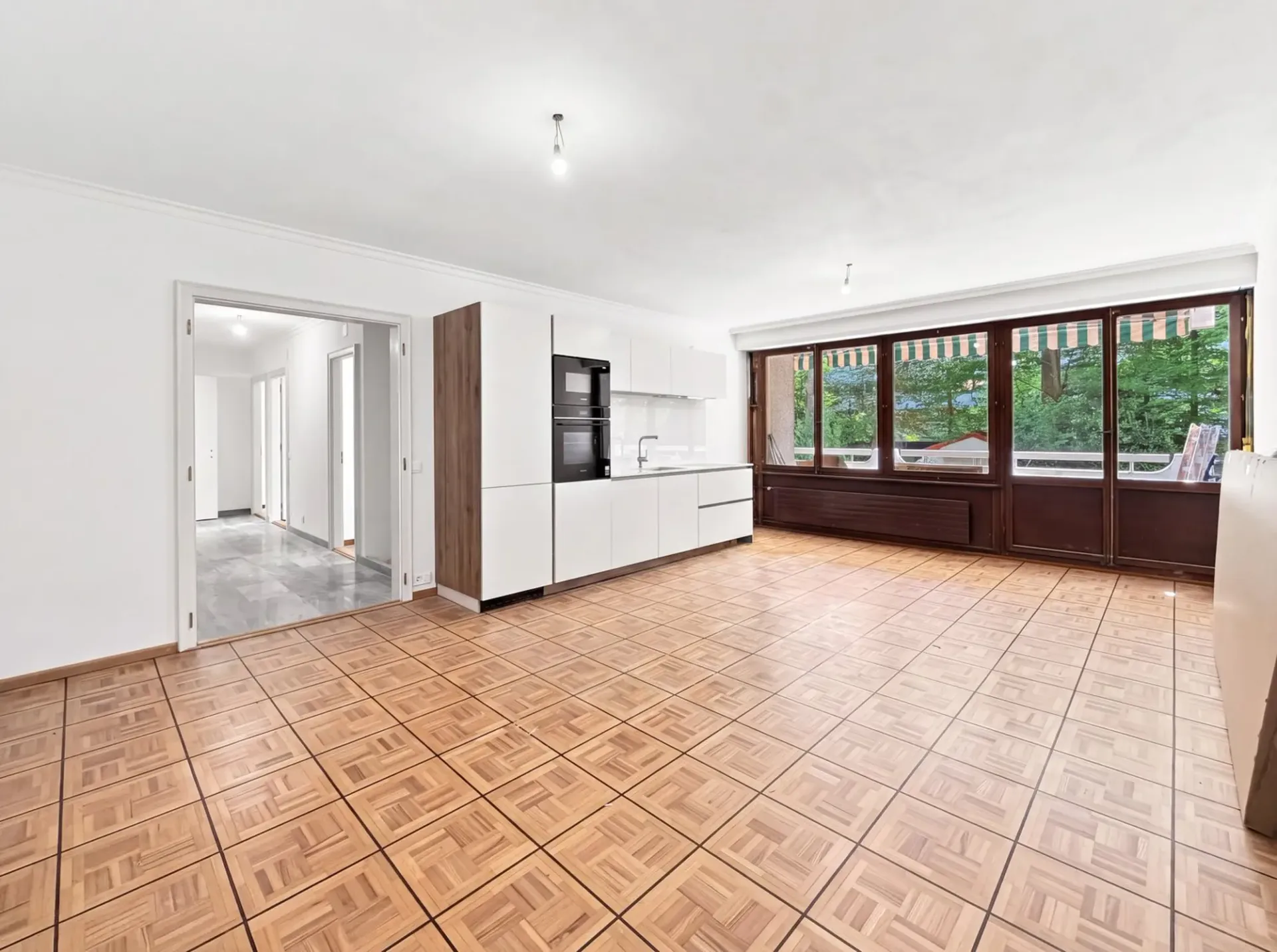 Renovated apartment with balcony – Route de Florissant, Geneva