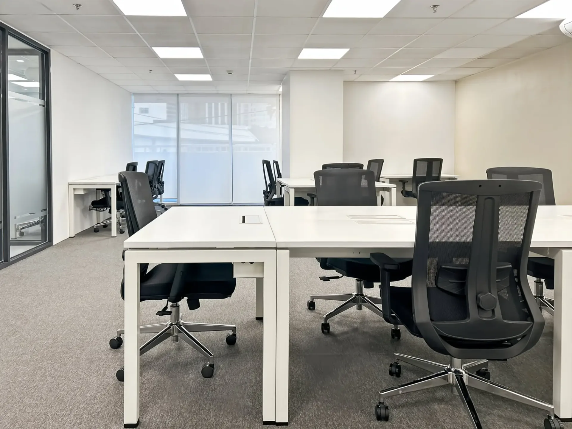 Privater Büroraum für 30 in Regus City Centre