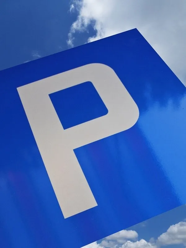 Einstellhallenplatz in Dorfnähe!