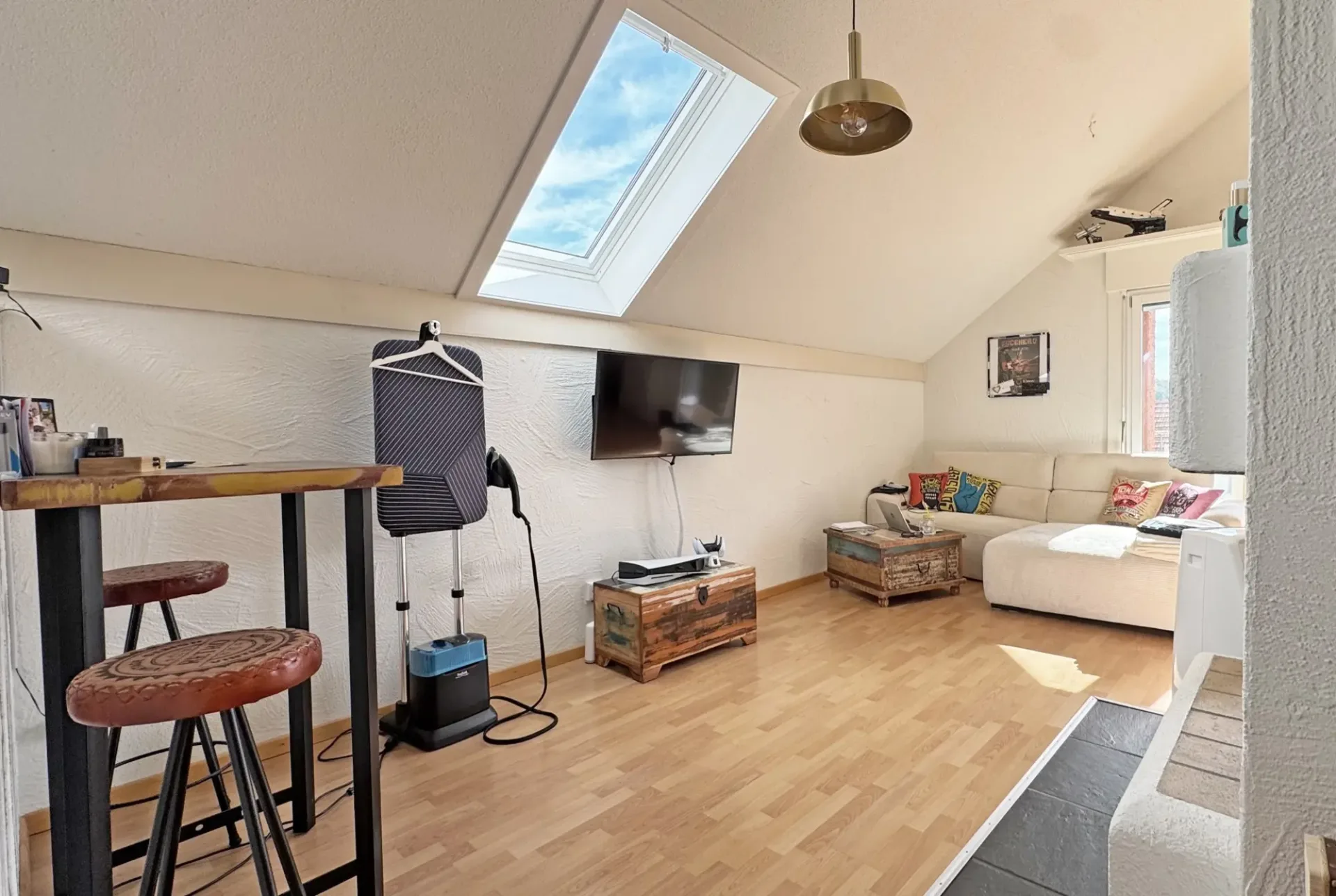 1. 5-Zimmer Dachwohnung in Kloten