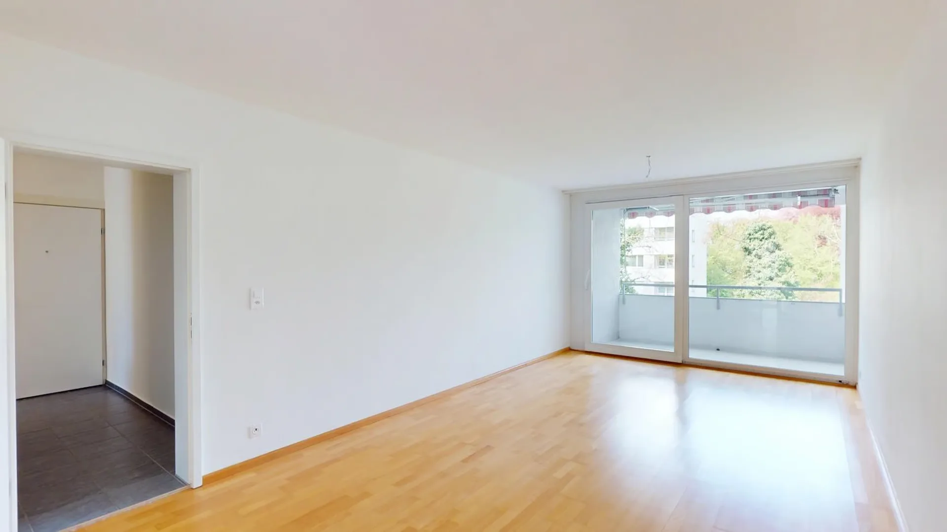 Charmante 3,5-Zimmer-Wohnung mit zwei Balkonen attraktiver Einstieg dank Baurecht