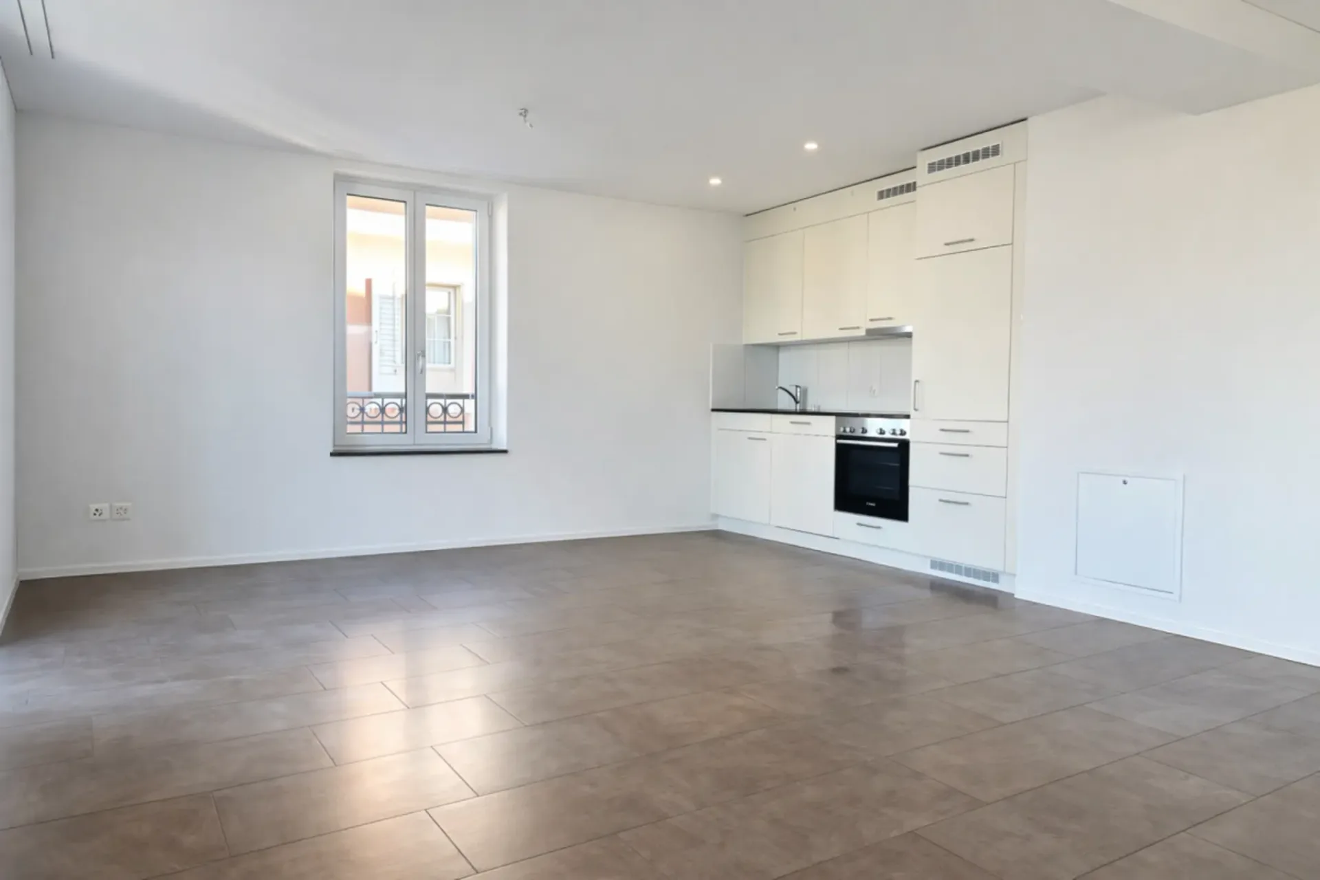 charmante 2.5 Zimmer-Whg. in stilvoller Stadtvilla mit Gartenzugang