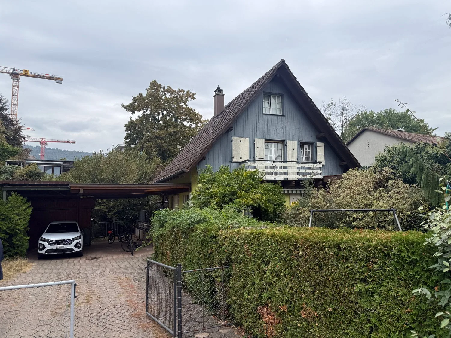 Charmantes 5.5-Zimmer-Einfamilienhaus mit Einliegerwohnung 1.5 Zimmer in Nidau