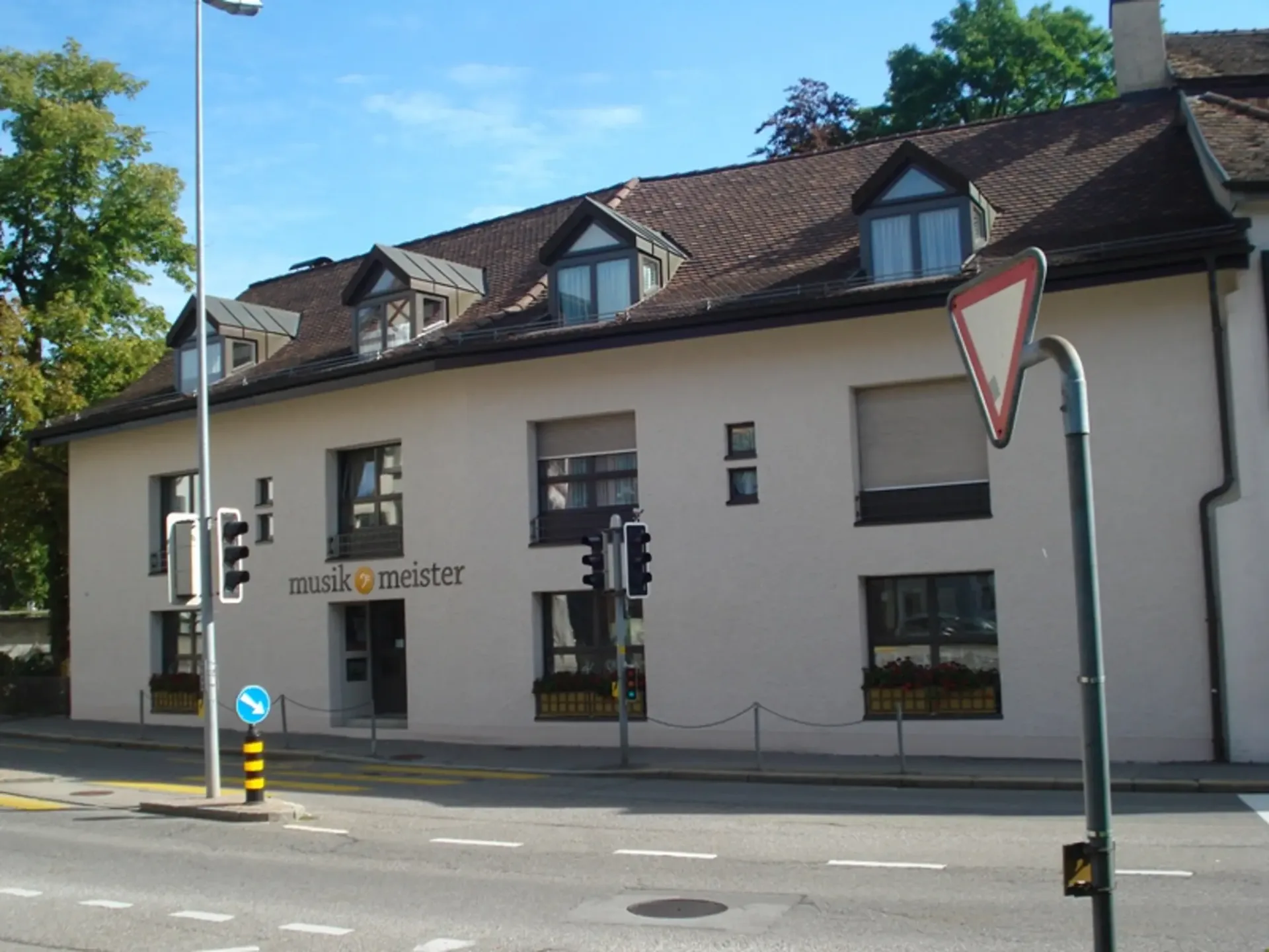 Attraktive Verkaufs- und Gewerbefläche auf zwei Ebenen in Schaffhausen