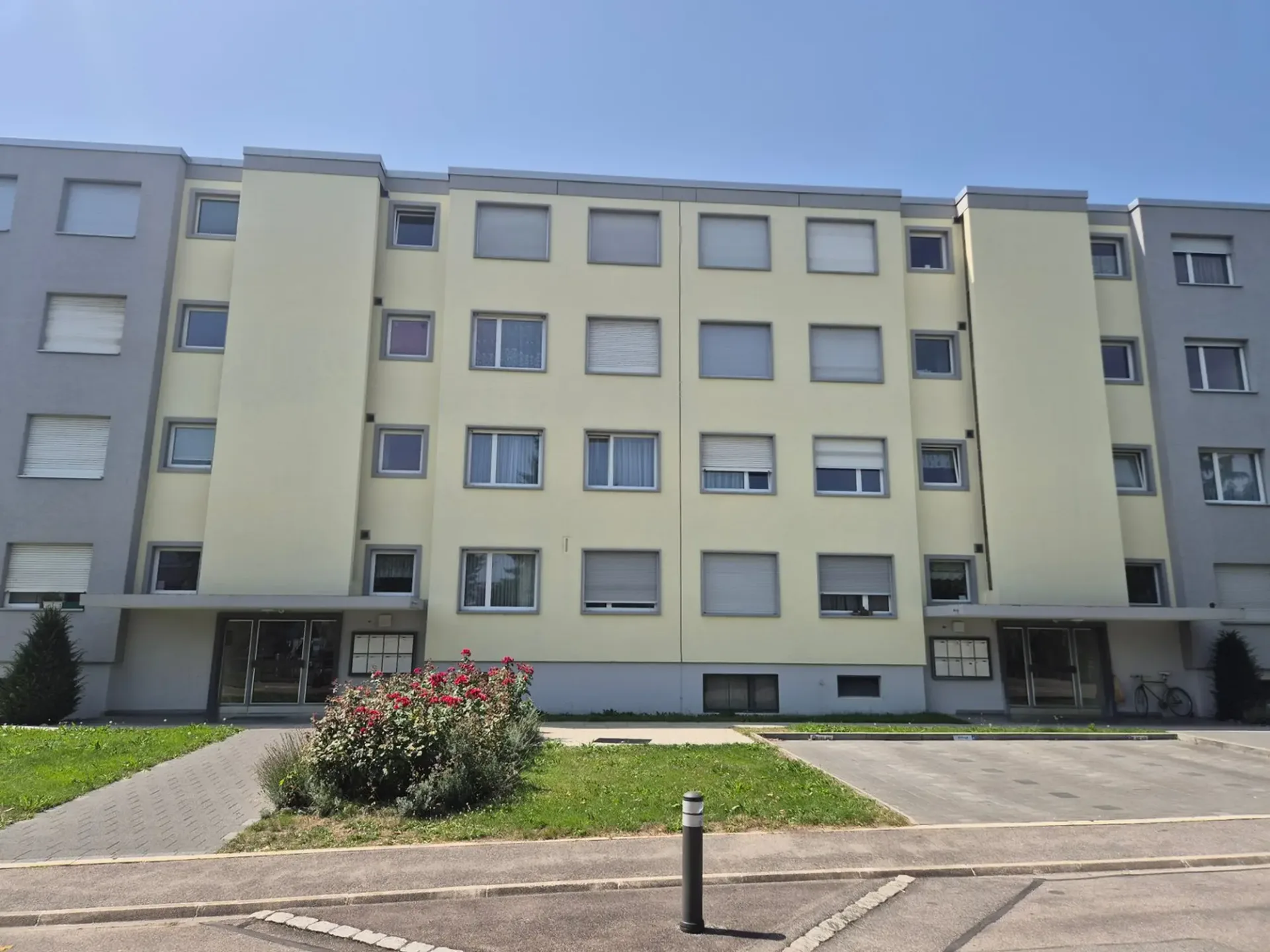 Aussenparkplatz in Heimberg zu vermieten