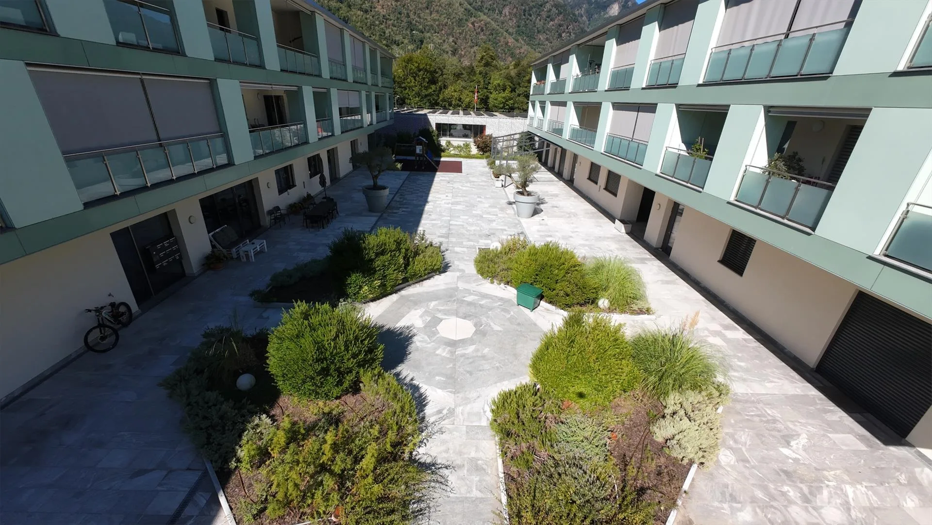 Prestigious Commercial/Office Space in Modern Building (2017) with Parking Spaces in Garage