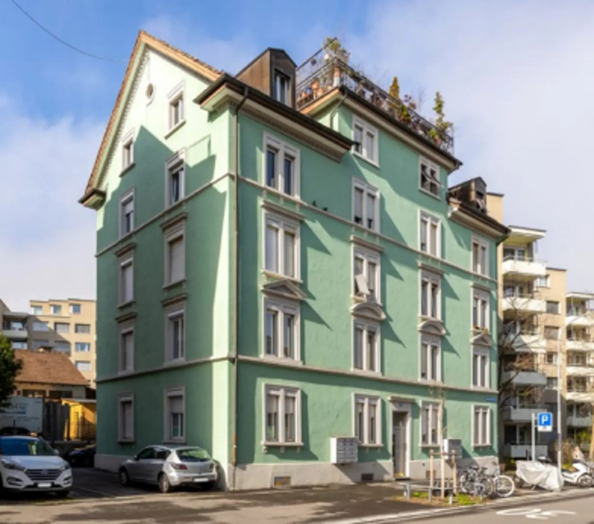 Parkplatz in Zürich gesucht? – Befristet & zentral an der Goldbrunnenstrasse