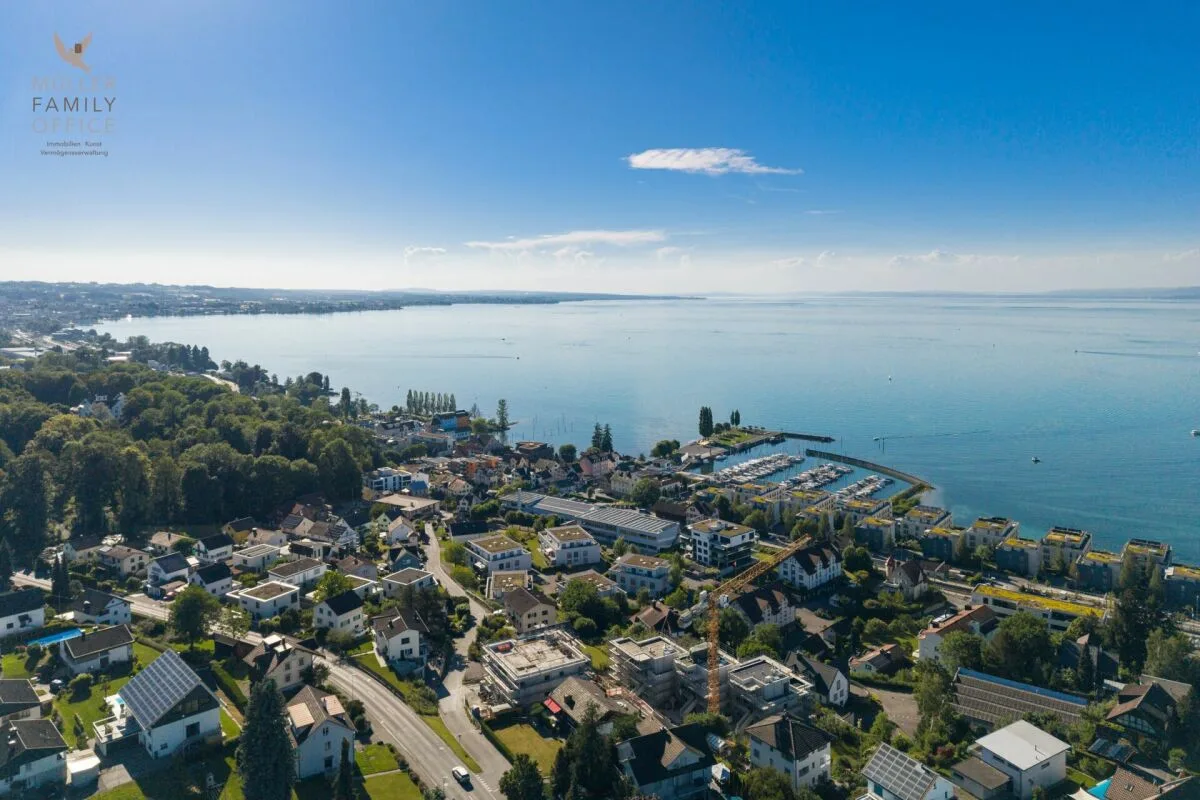Appartement-maisonnette exceptionnel de 6 1/2 pièces avec vue imprenable sur le lac de Constance