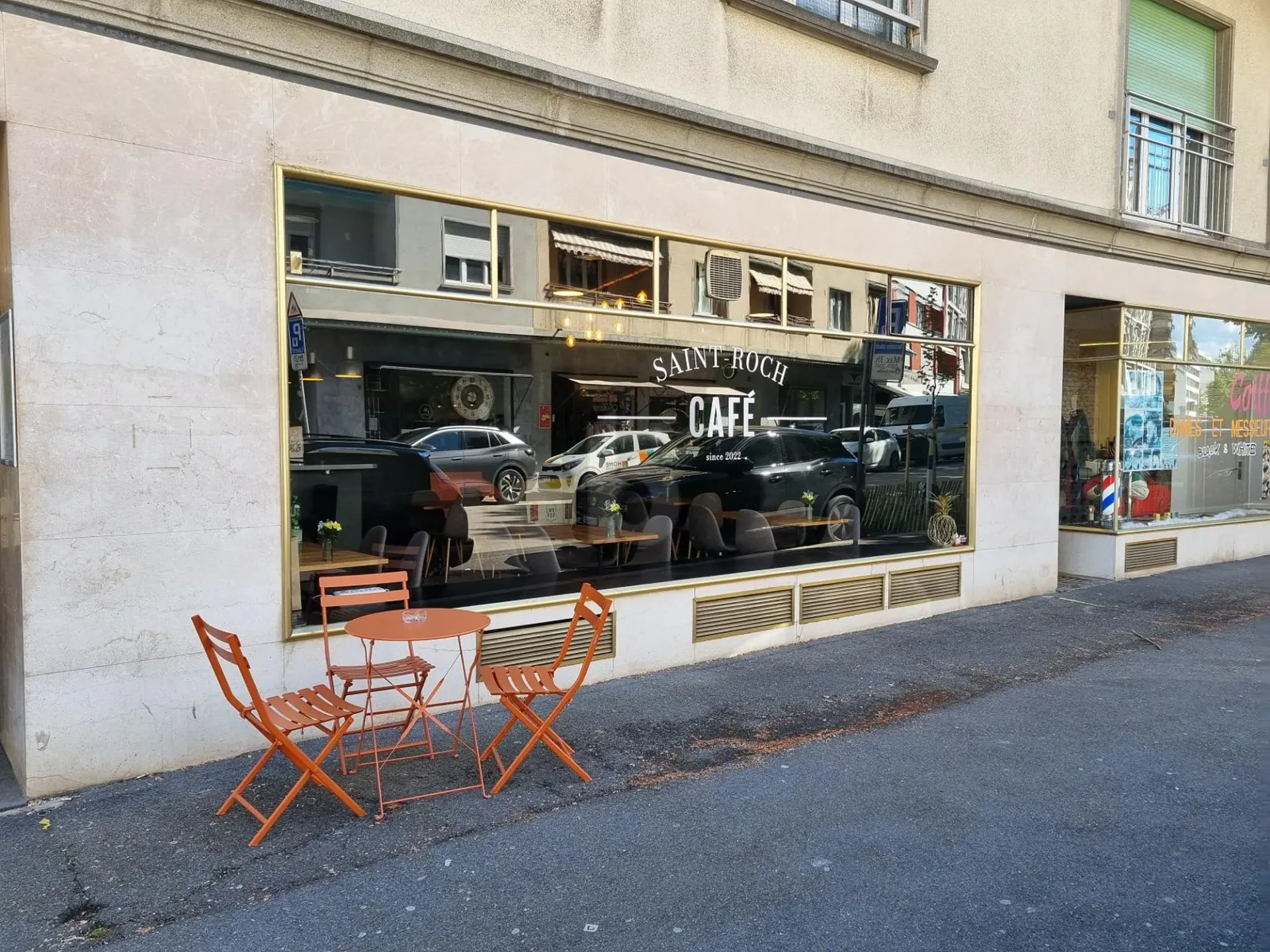 CAFÉ BAR IM STADTTEIL ST-ROCH!