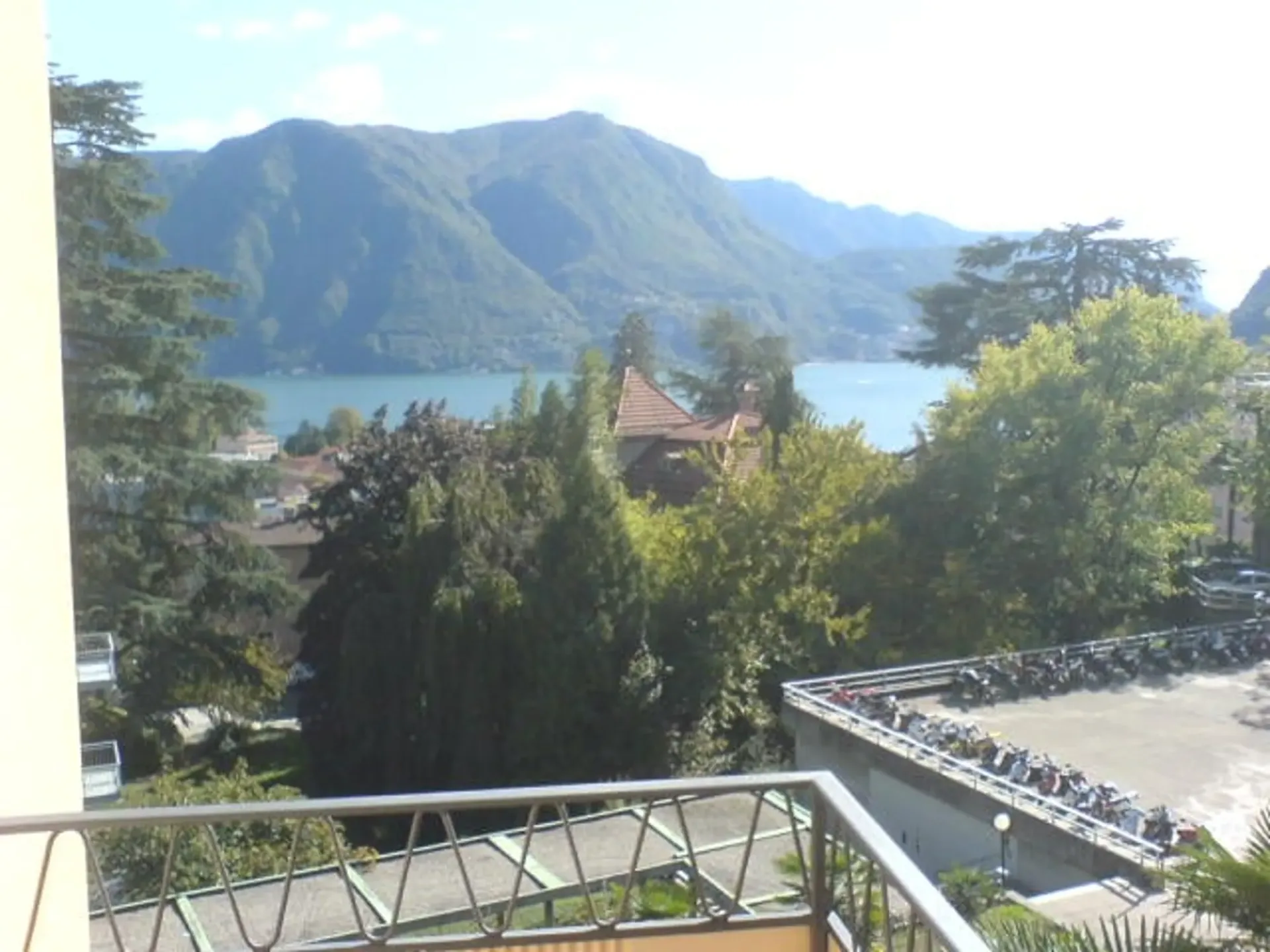 2.5-room apartment with balcony in Lugano
