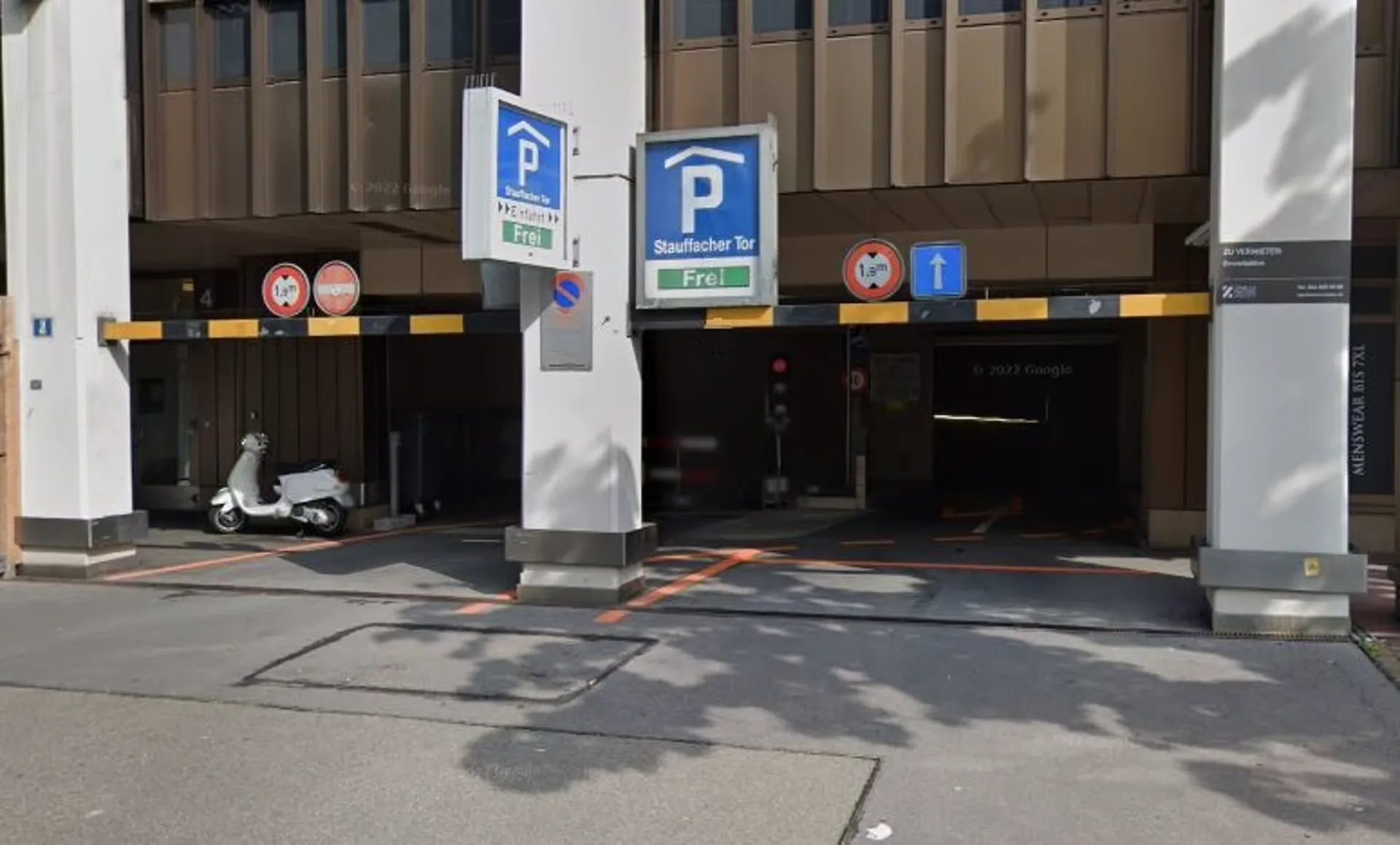 Ihr Auto an zentraler Lage am Stauffachertor in Zürich