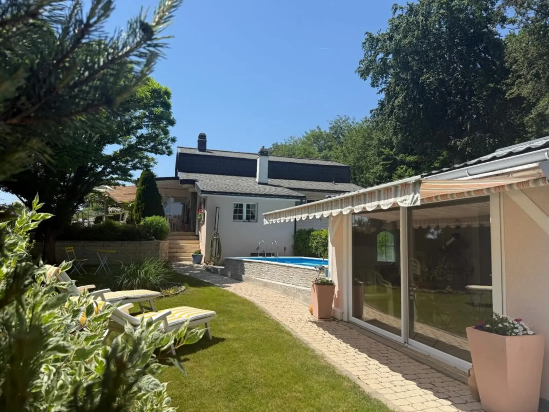 Villa mit Ausnahmeblick, Panoramablick, Pool und Idyllischer Lage