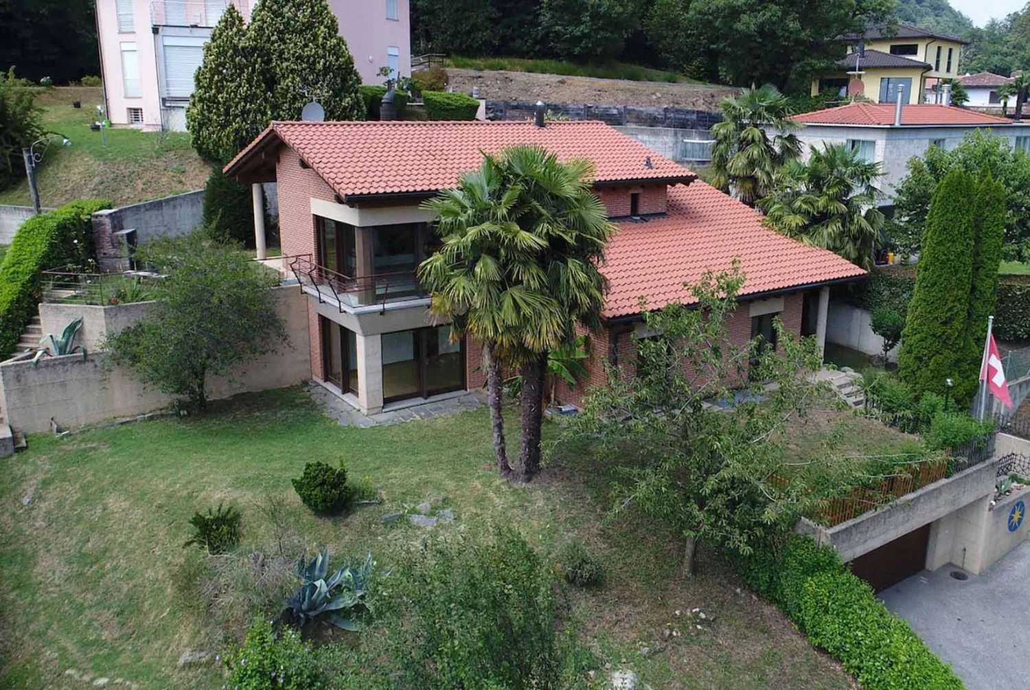 Beautiful 6.5-room villa with large garden in Bioggio