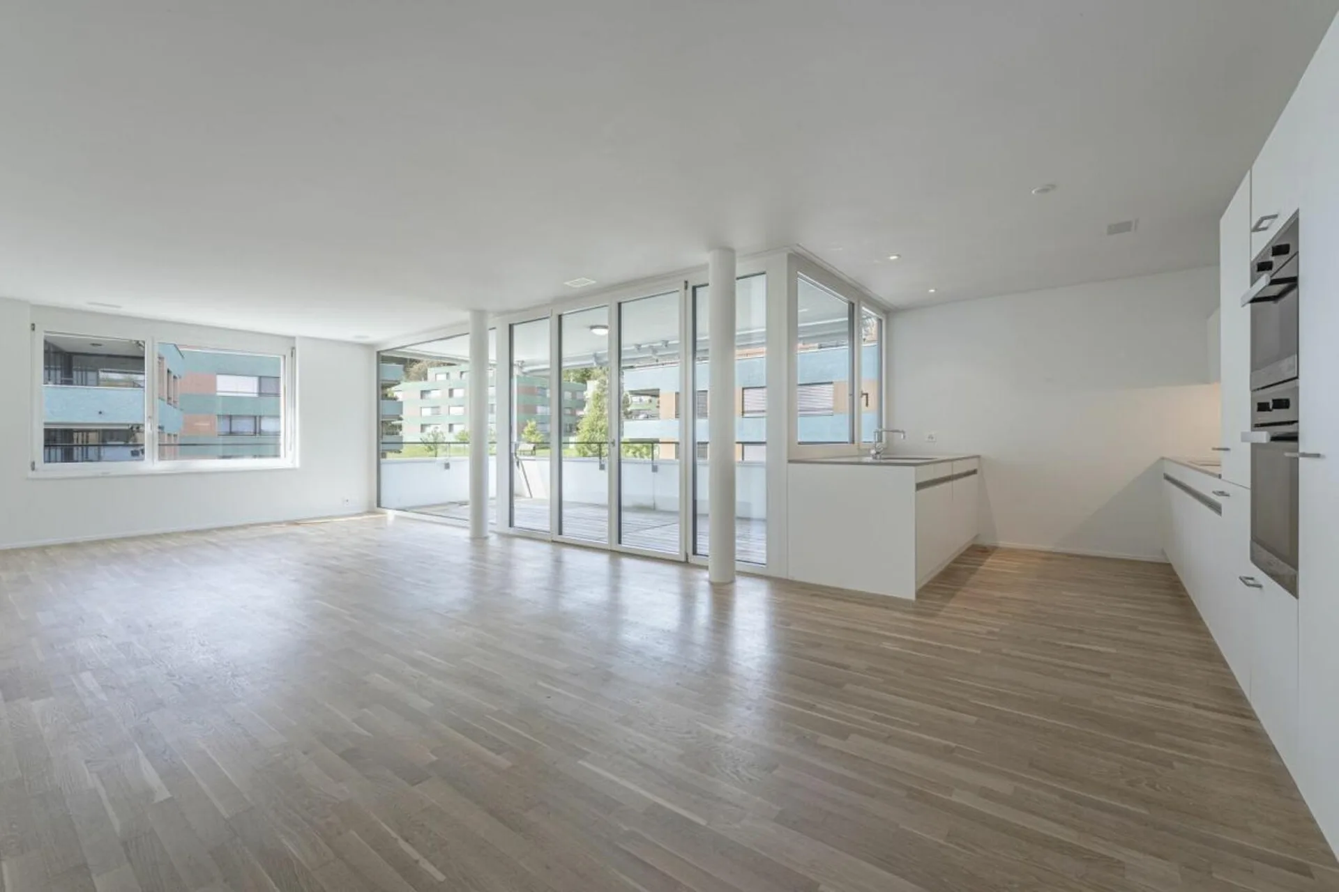 Moderne Eigentumswohnung mit eigenem Garten: 120 m² pures Grün