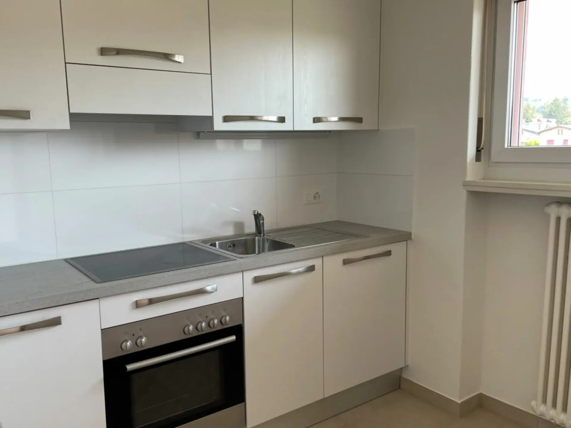 1,5 Zimmer mit Balkon und separater Küche