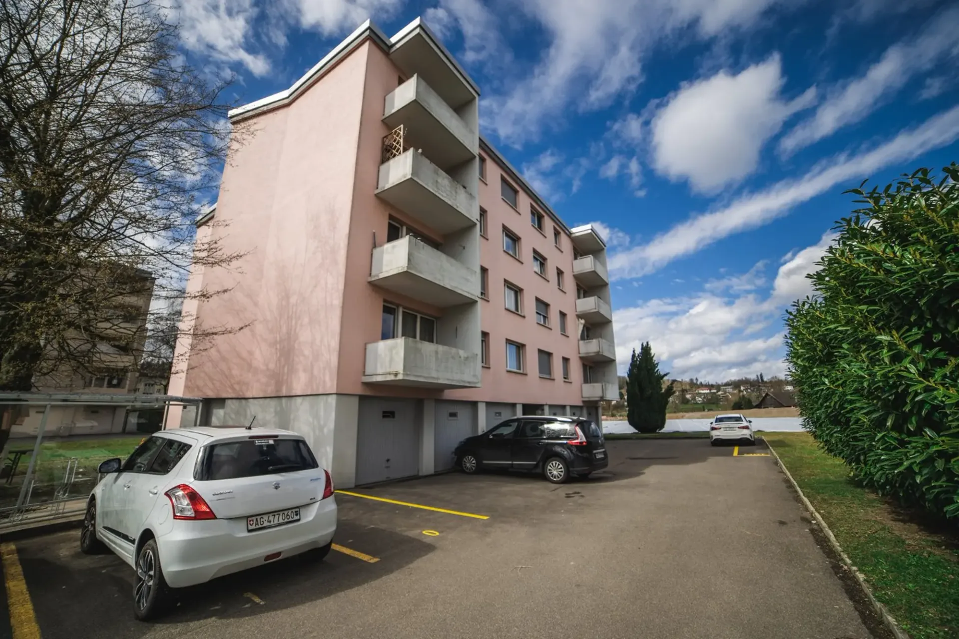 Schöne 2.5-Zimmerwohnung mit Balkon und Blick ins Grüne in Mellingen