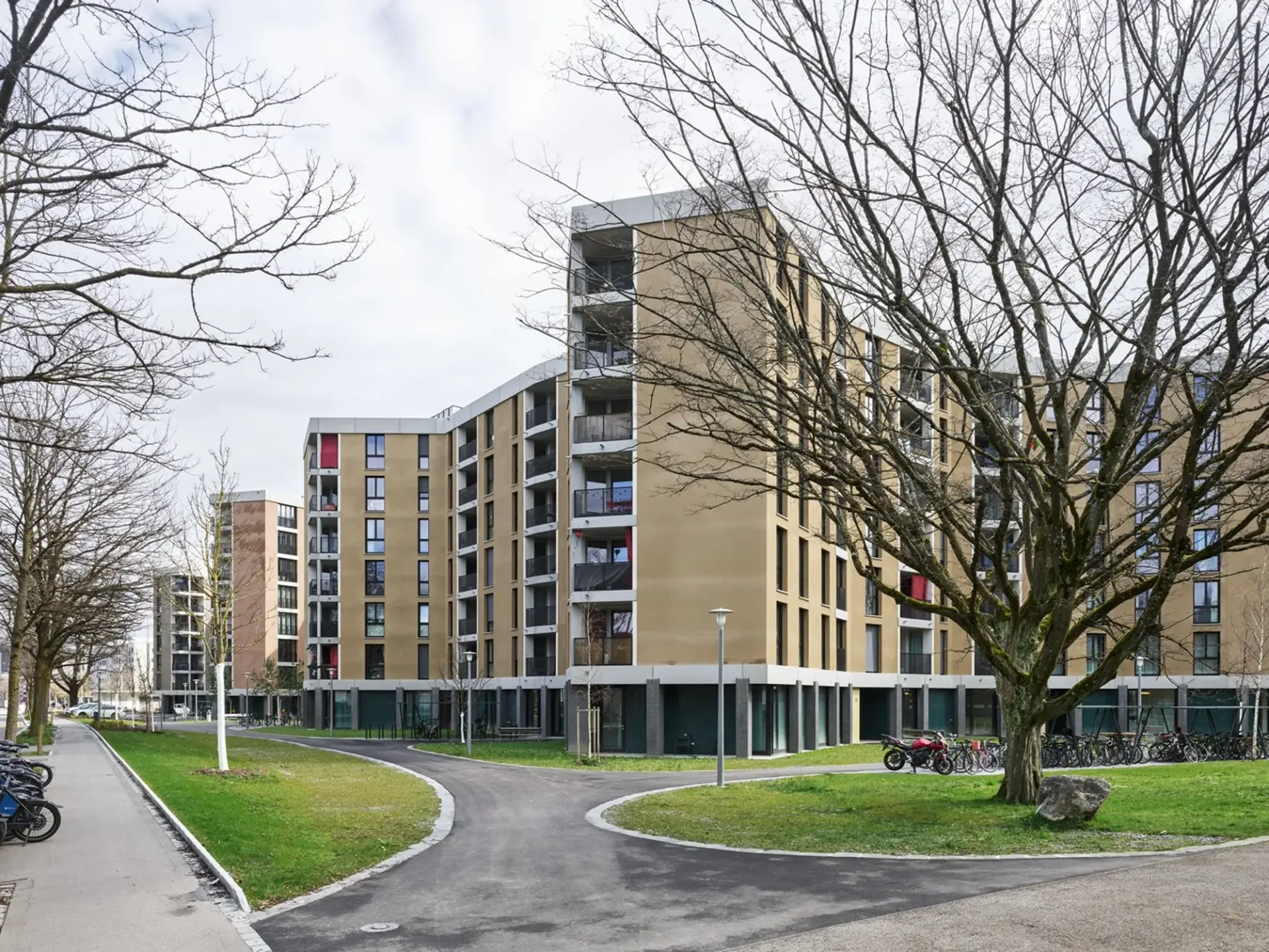 Modern commercial space in Letzigraben