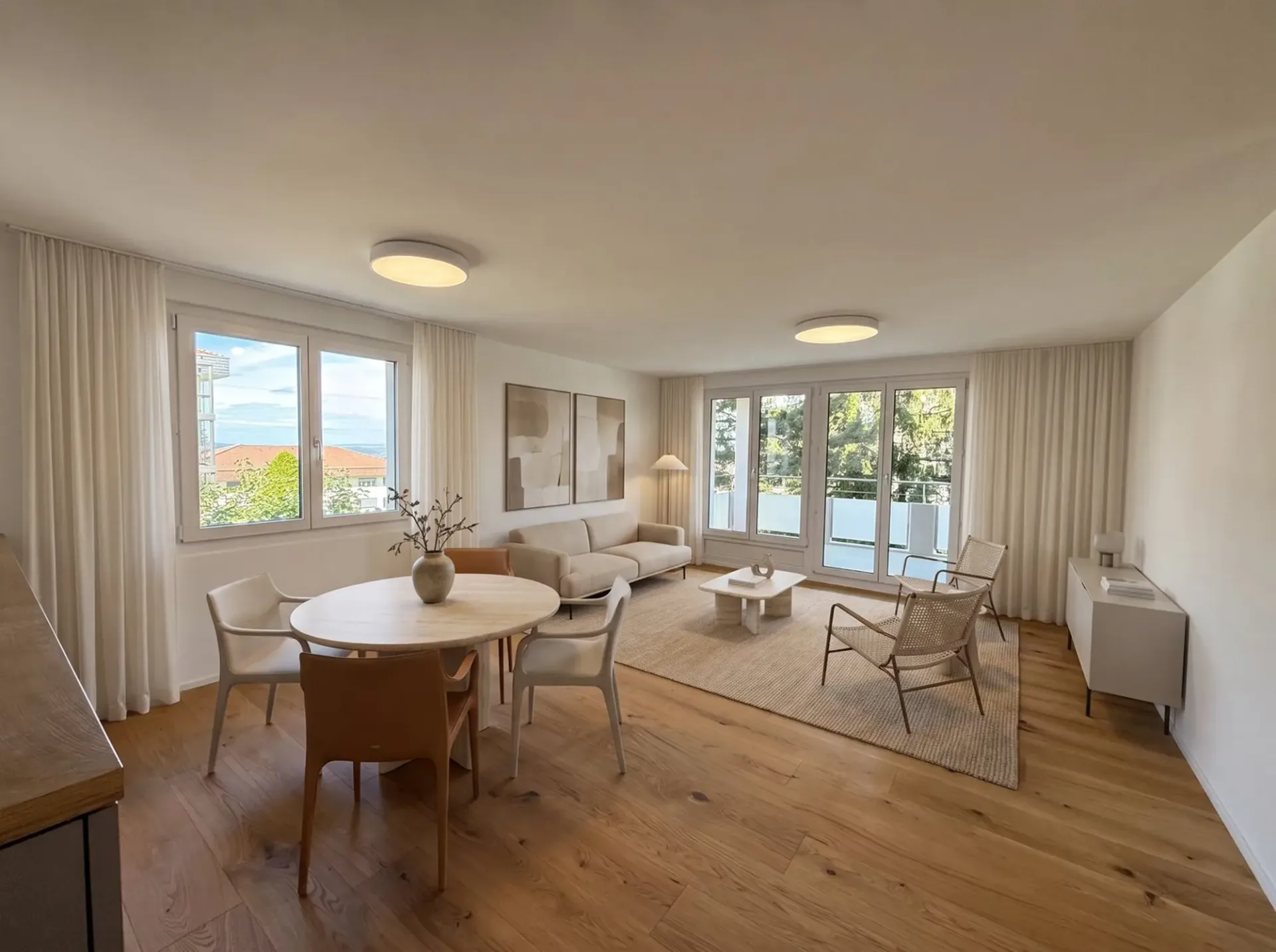TOP 4.5 Zimmer Wohnung, direkt an ÖV-Haltestelle, im steuergünstigen Schindellegi