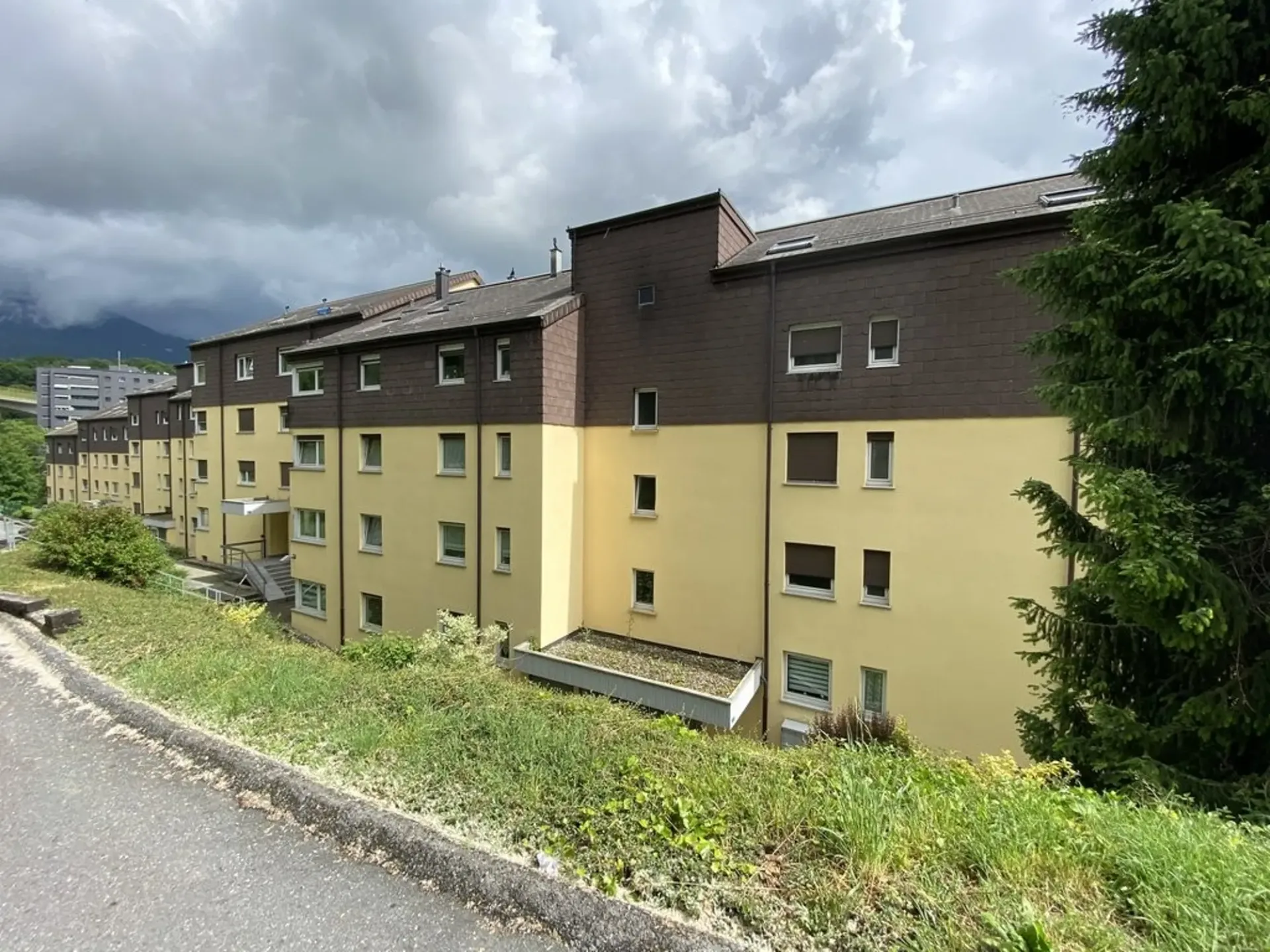 Komplett renoviert mit Blick auf den See!