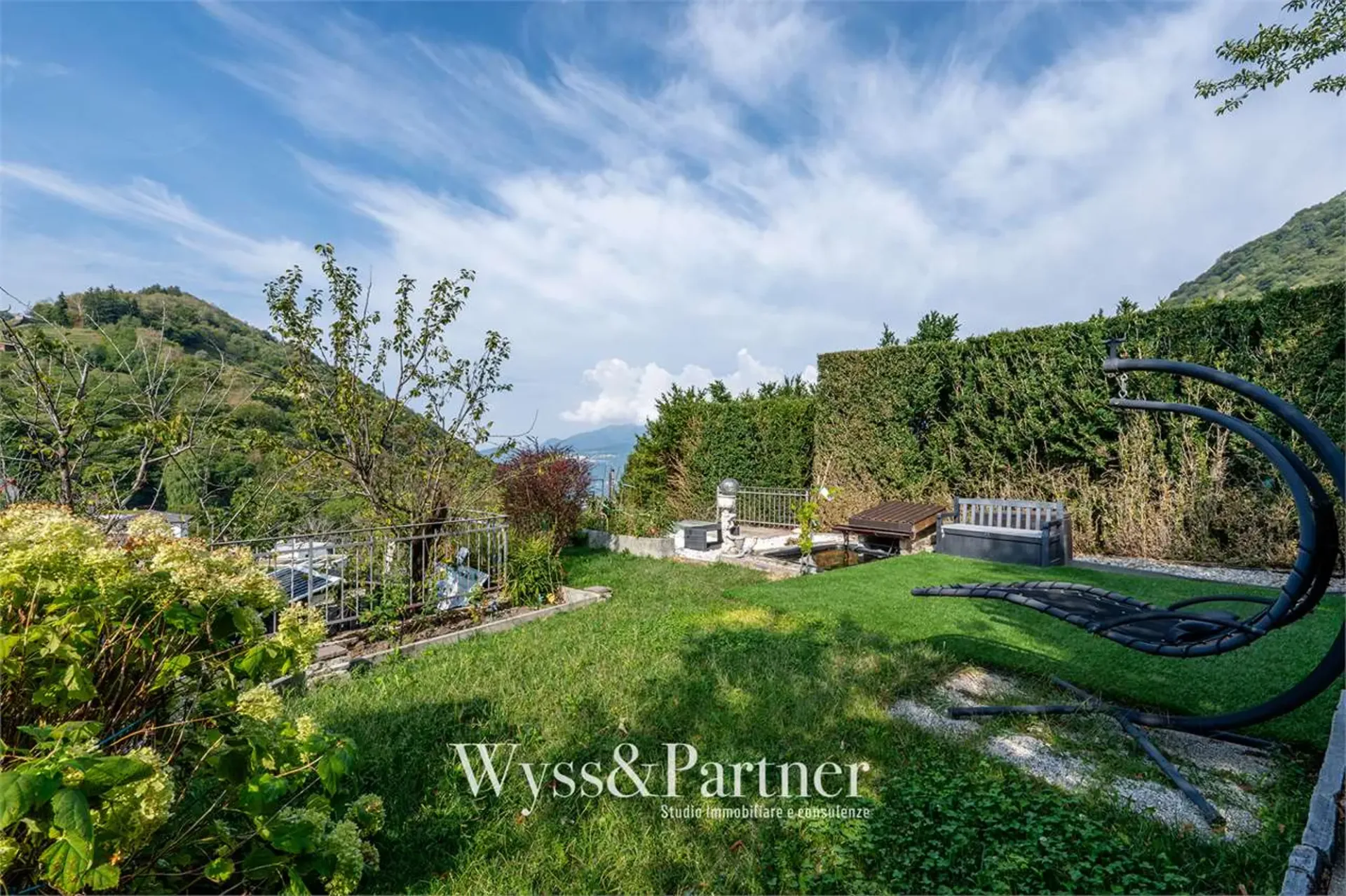 Bre über Lugano - Geräumiges Duplex von 4.5 Zimmern mit Garten