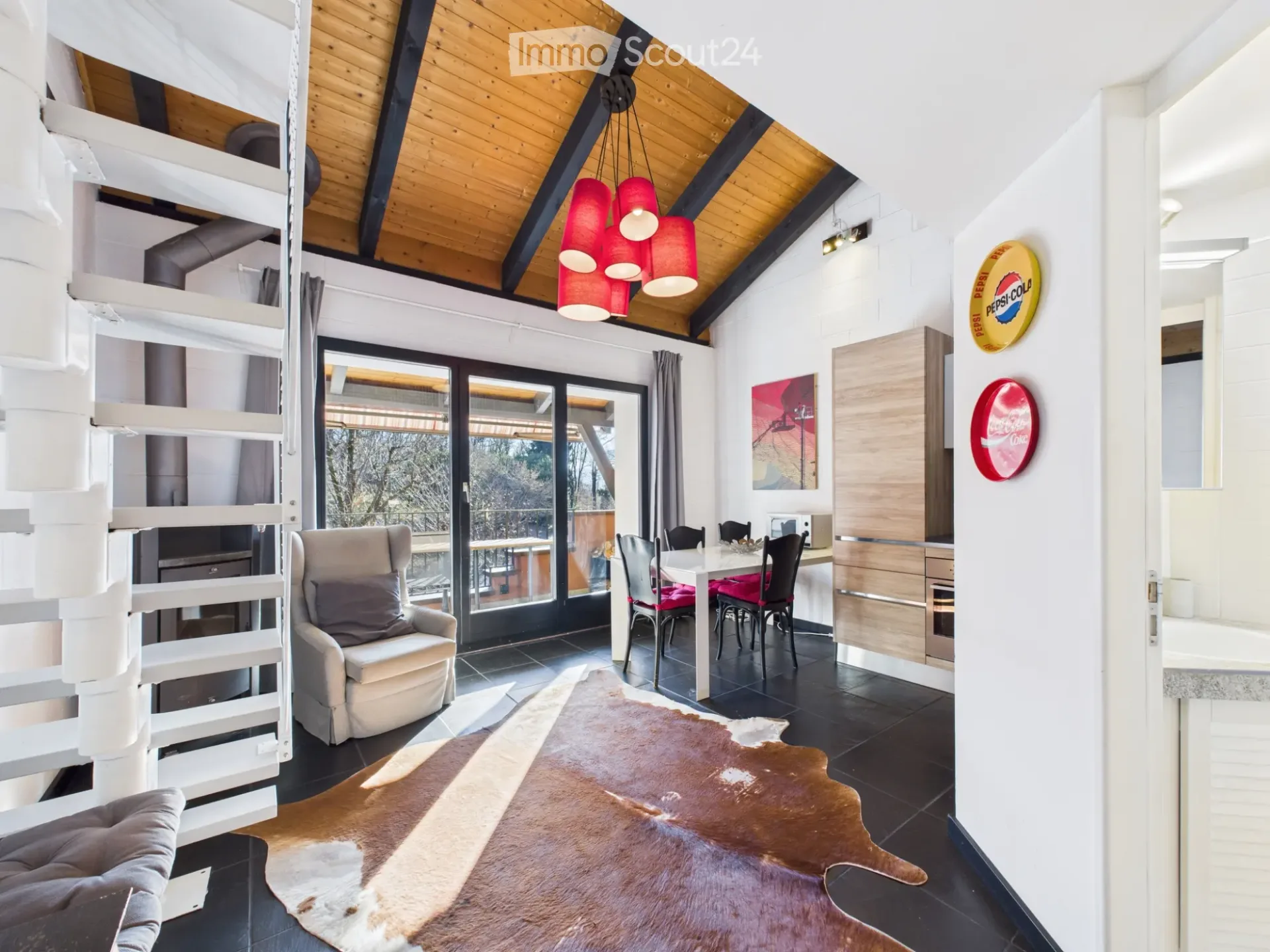 ACCOGLIENTE APPARTAMENTO DI 2,5 LOCALI CON BALCONE E VISTA APERTA-ZWEITWOHNSITZ
