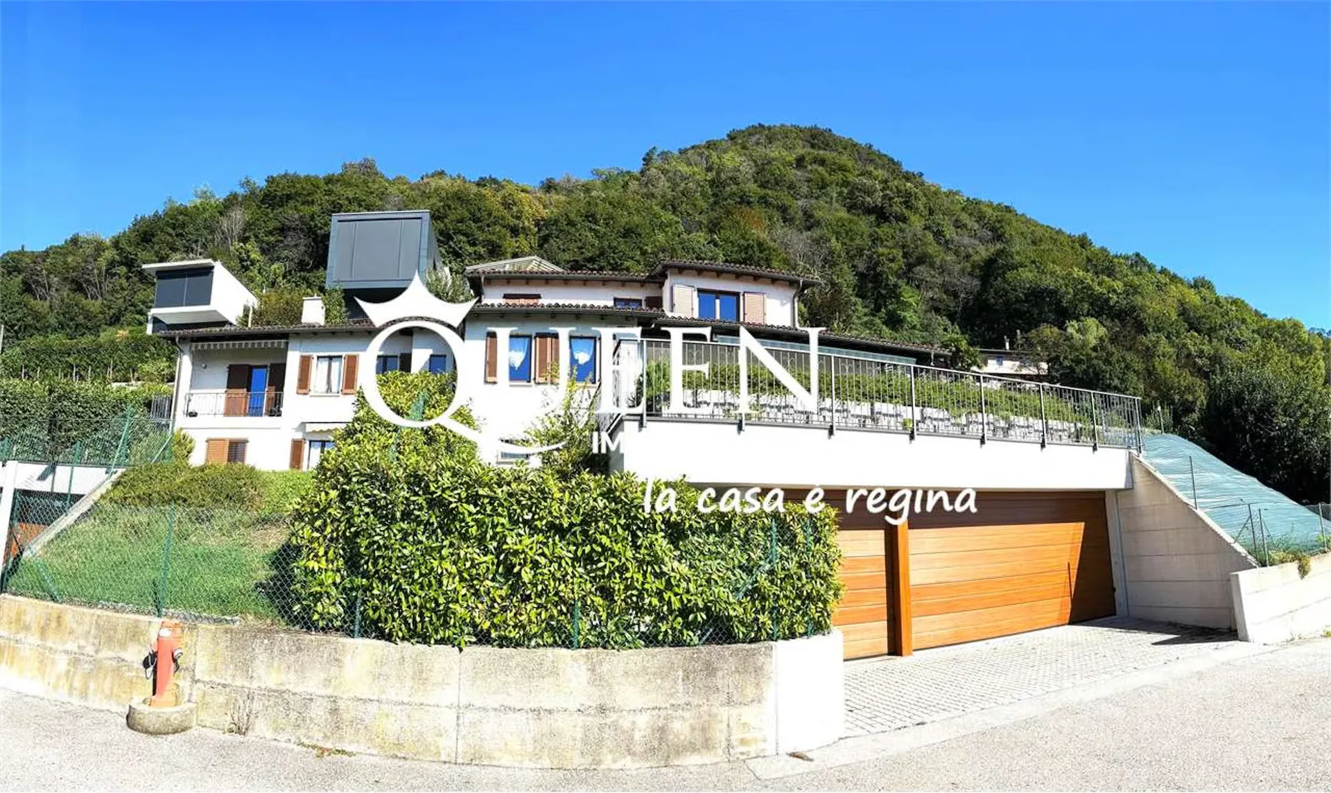 Morbio Superiore: Villa mit 10,5 Zimmern, 304 m², großem Garten, Blick auf