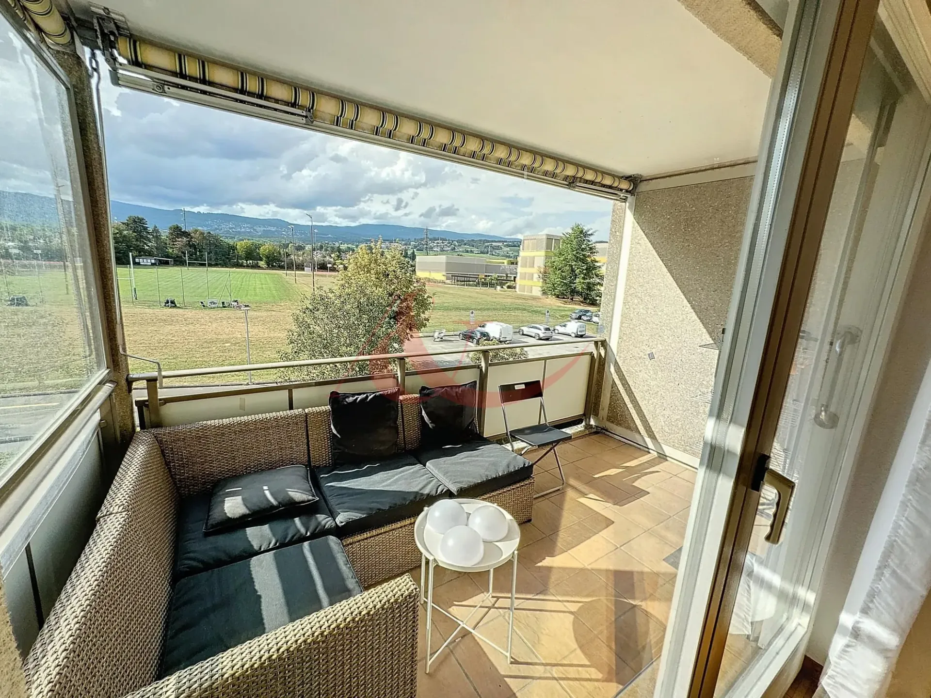 Appartement mit Durchgang in ruhiger Nachbarschaft in Gland