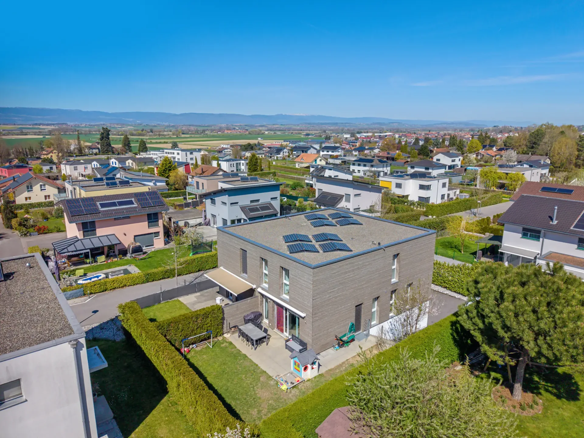 Payerne, zu verkaufen, Reihenhaus mit 5 Zimmern von 140 m2 mit Garten
