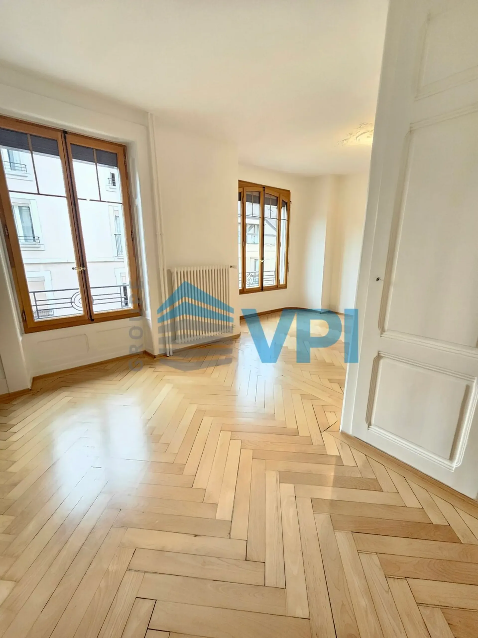 Eaux-Vives - Charmant appartement traversant de 3 pièces
