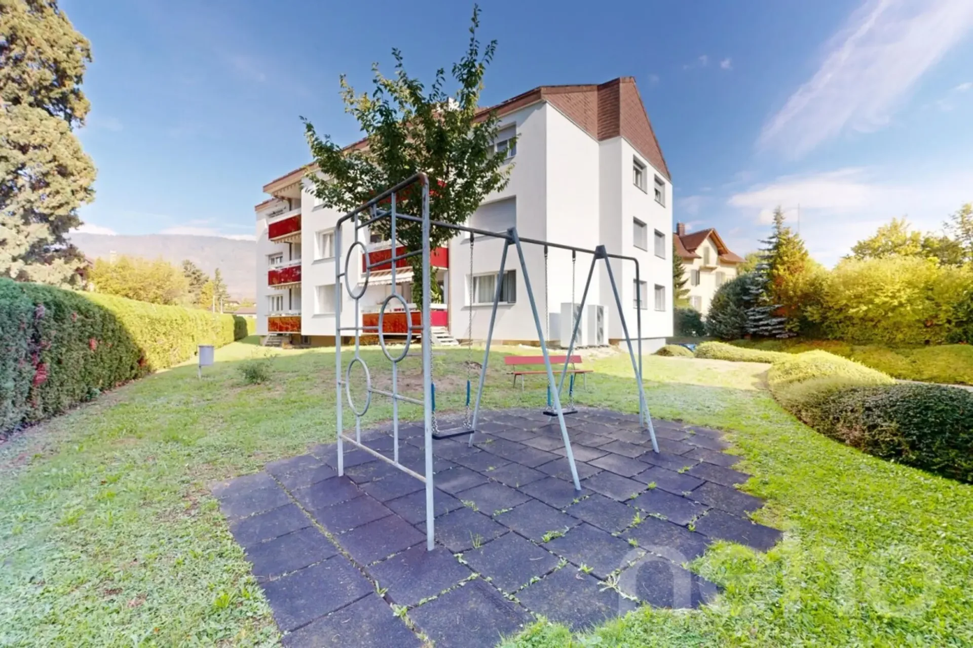 Geräumige 4,5-Zimmer-Wohnung in Marin mit großem Balkon