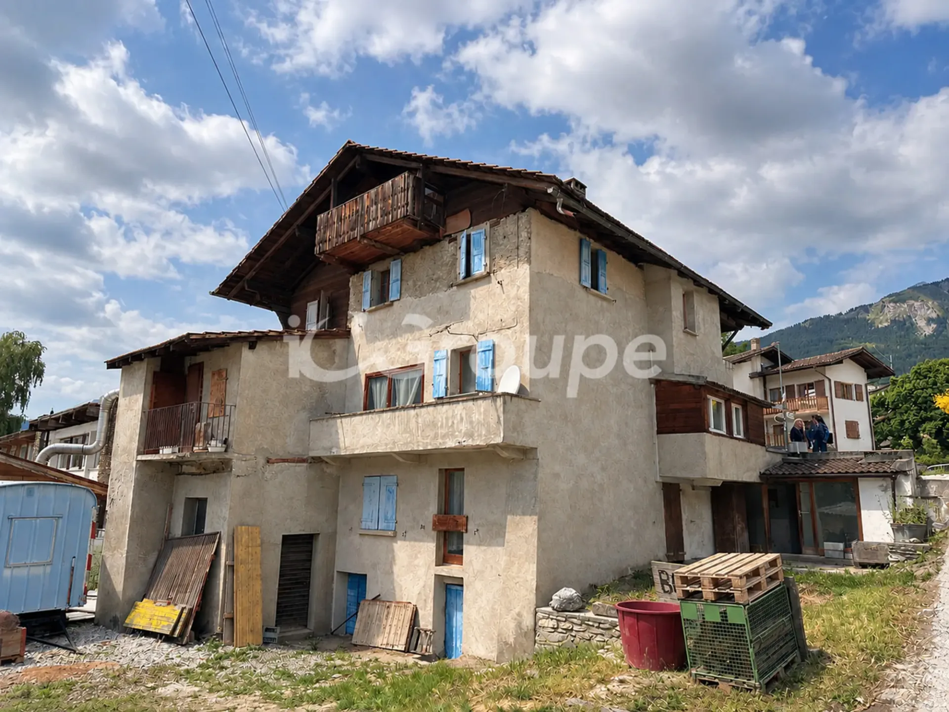 Village house to renovate in Champlan (Grimisuat)
