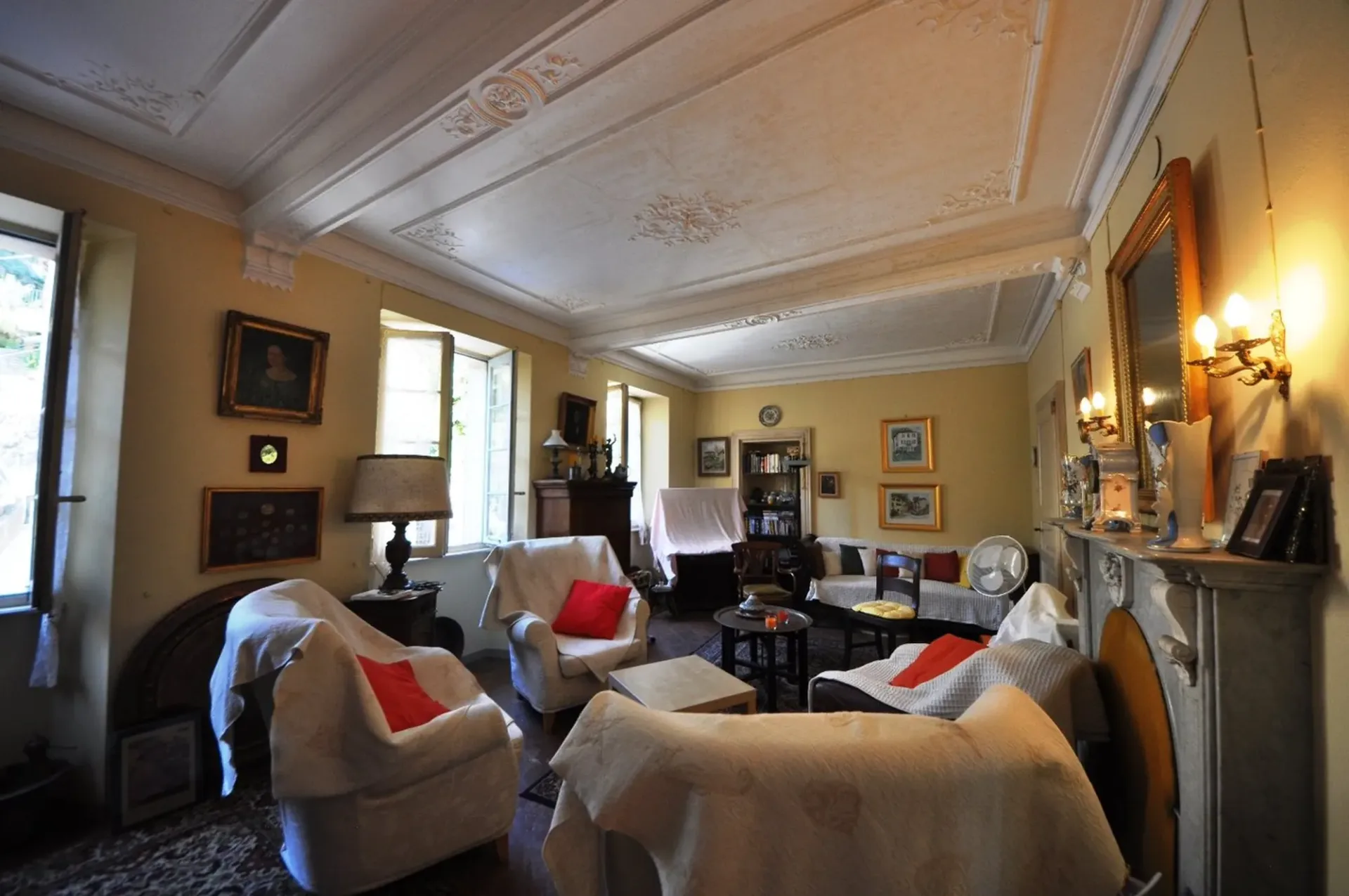 Appartement in einem historischen Haus im historischen Zentrum von Lugano-Carabbia