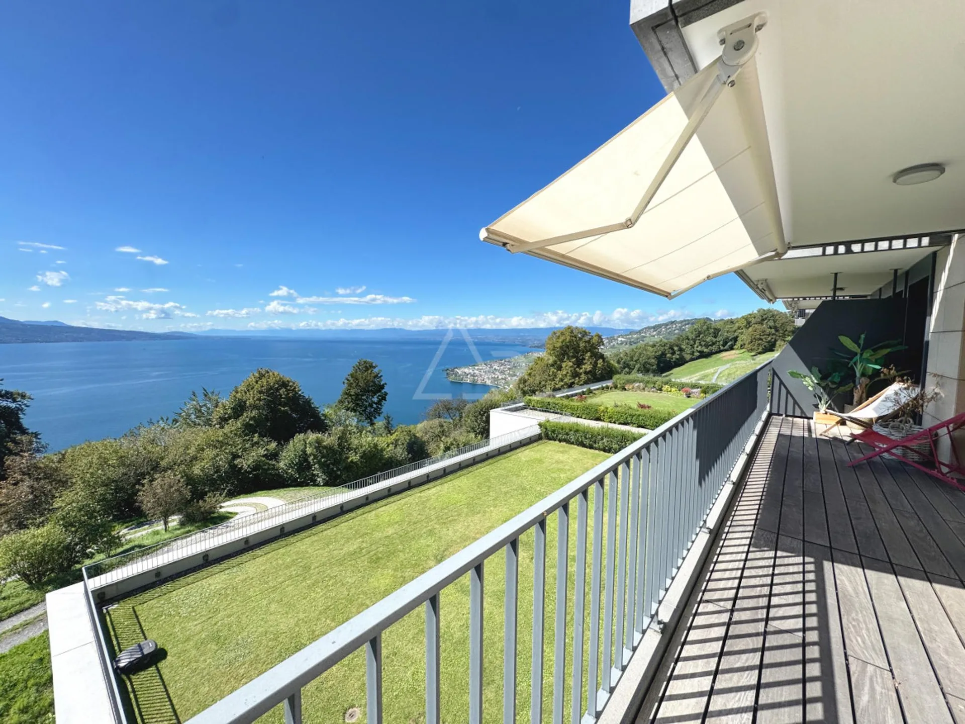 4,5-Zimmer-Wohnung mit Panoramablick auf den Genfersee