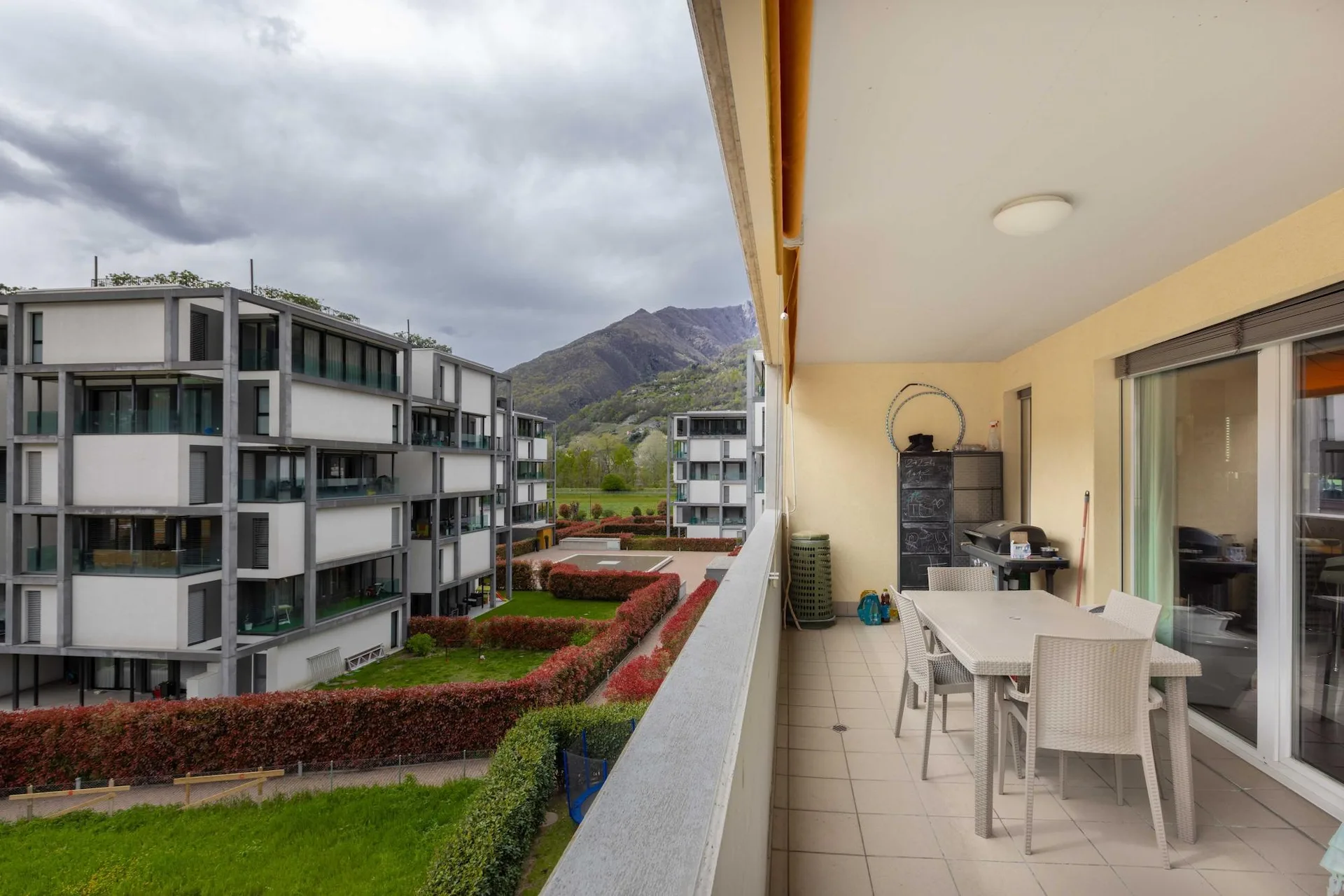 Geräumiges 4.5-Zimmer-Wohnung mit Balkon in strategischer Lage in Bellinzona