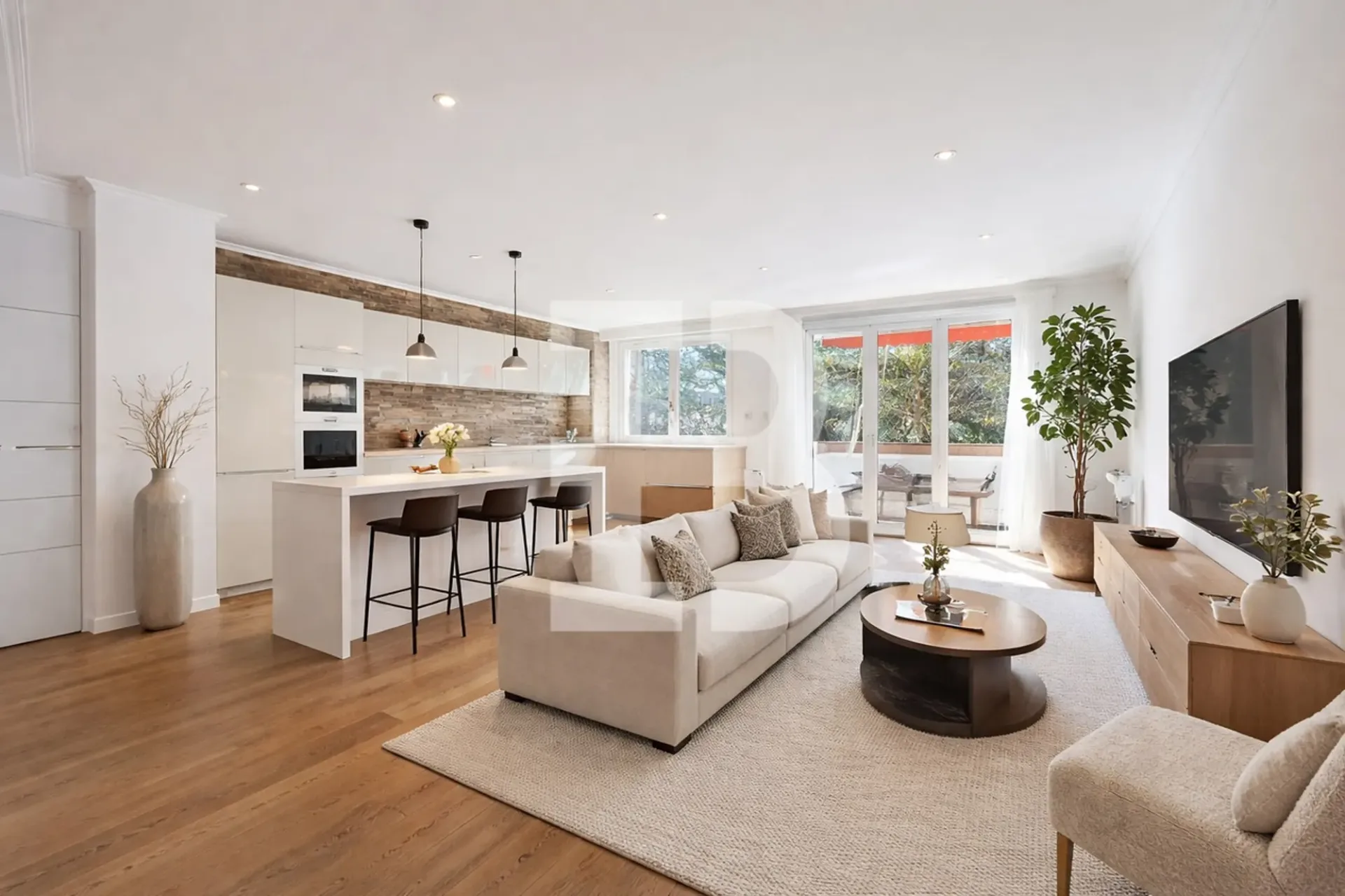 Prächtige 5-Zimmer-Wohnung mit Renovierung und atemberaubendem Blick